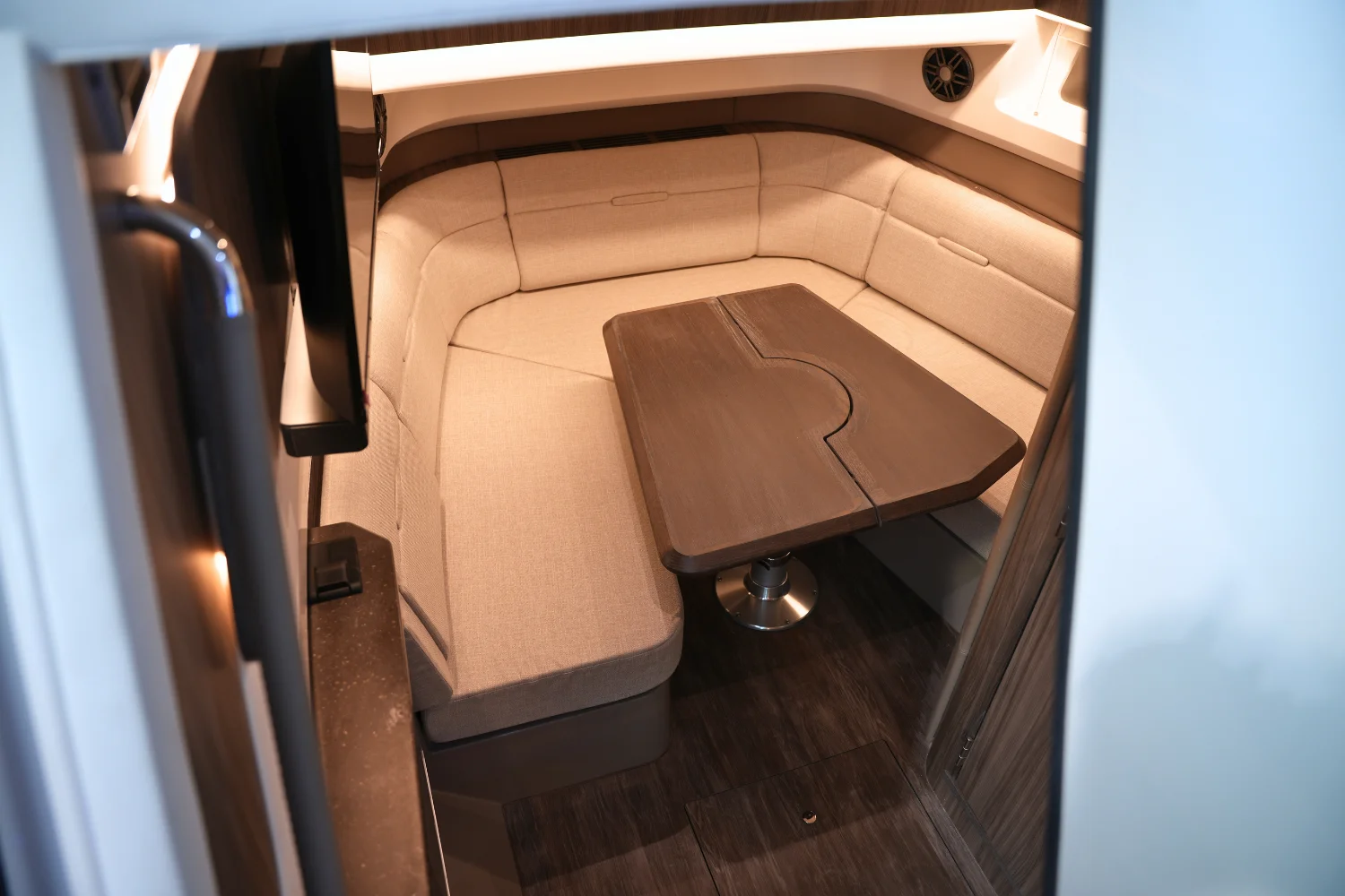 2026 Sea Ray SLX 400 Image Thumbnail #52