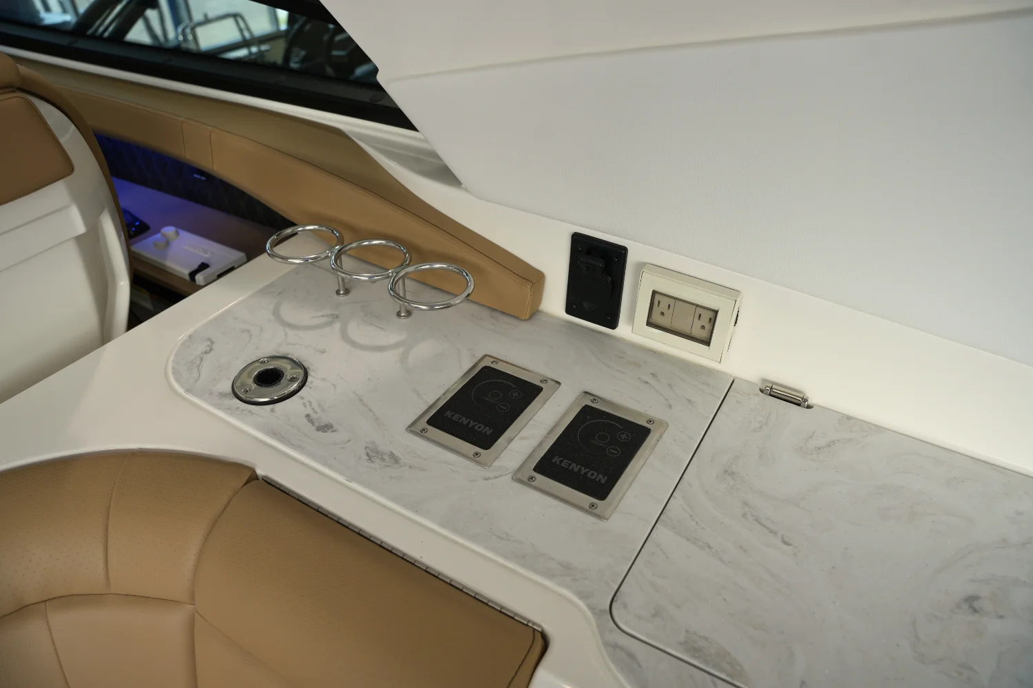 2026 Sea Ray SLX 400 Image Thumbnail #25