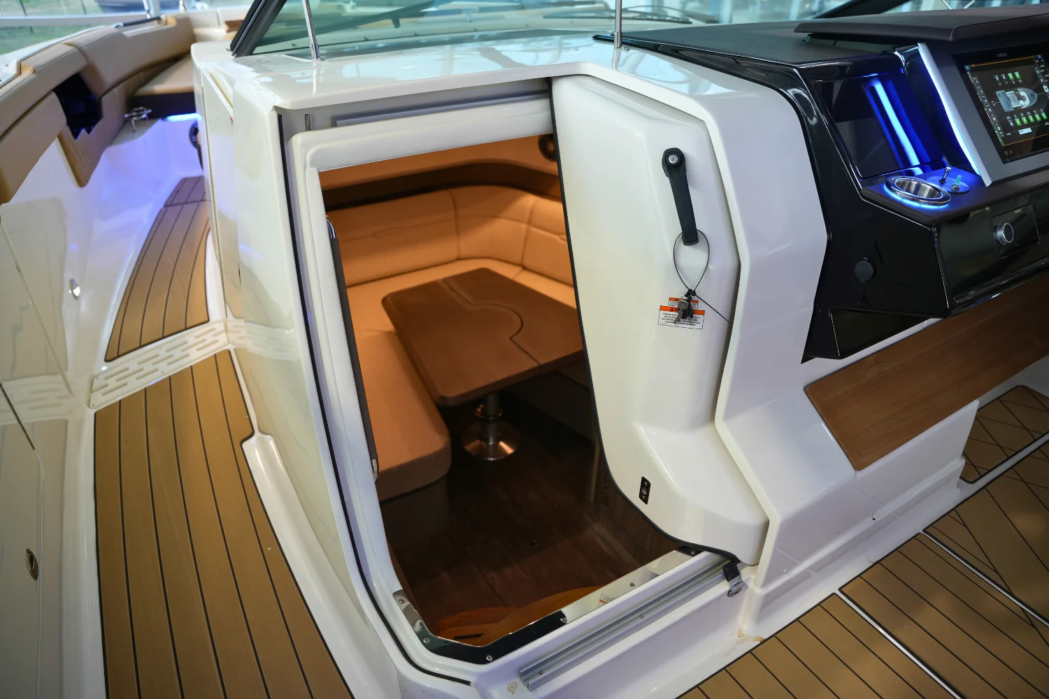 2026 Sea Ray SLX 400 Image Thumbnail #51