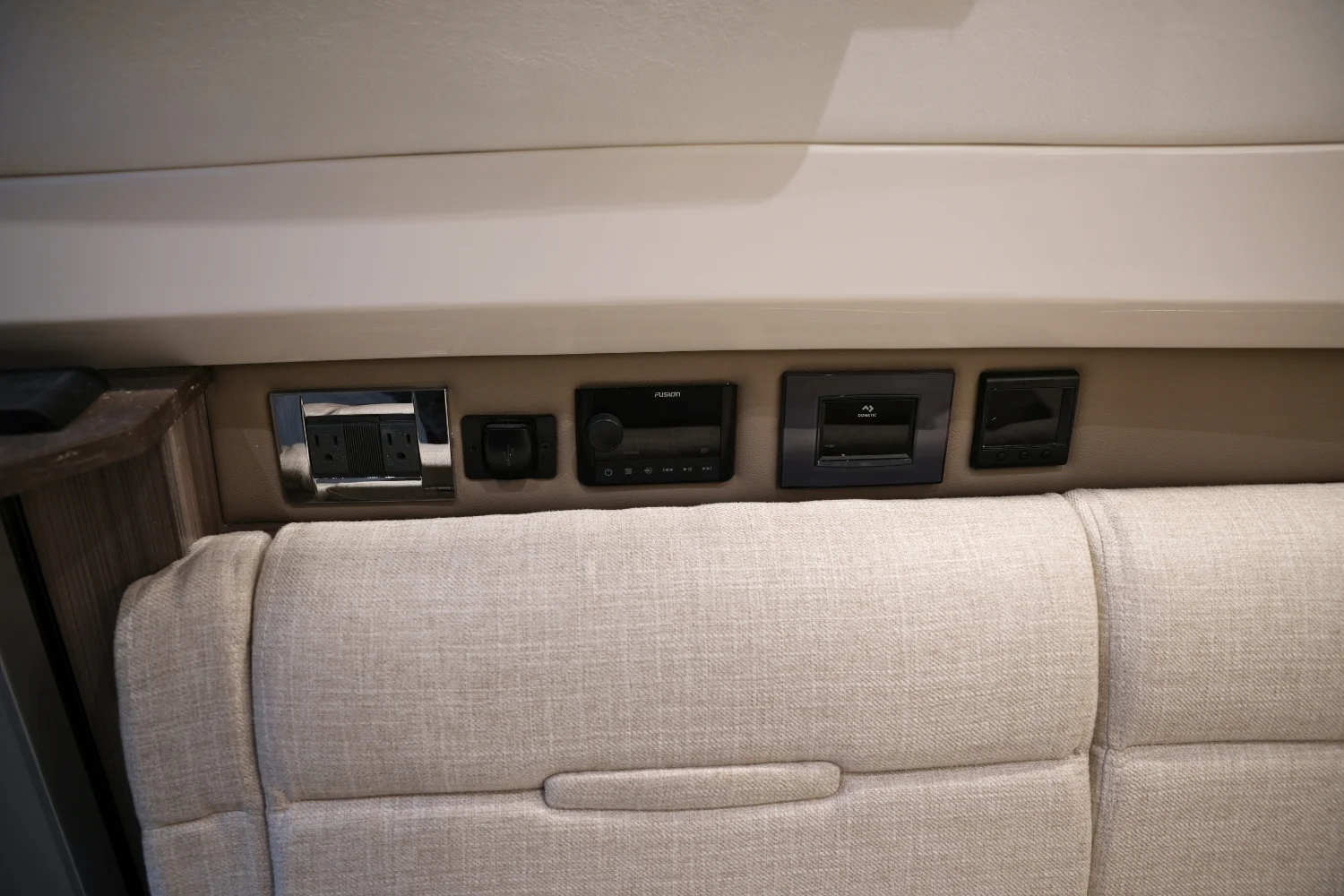 2026 Sea Ray SLX 400 Image Thumbnail #58