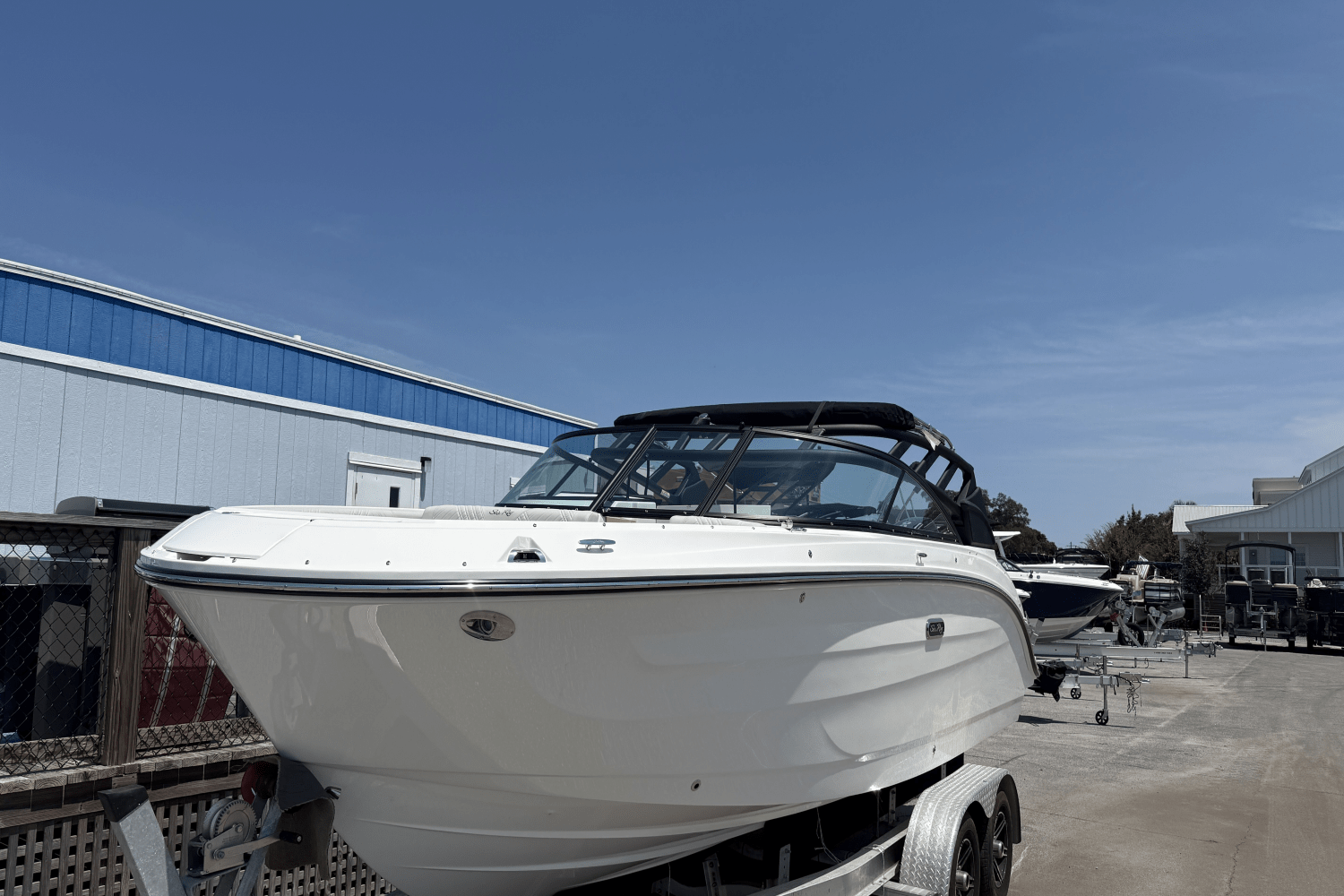 2026 Sea Ray SDX 250 Outboard Image Thumbnail #8