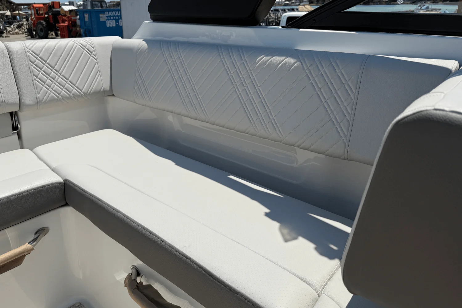 2026 Sea Ray SDX 250 Outboard Image Thumbnail #21