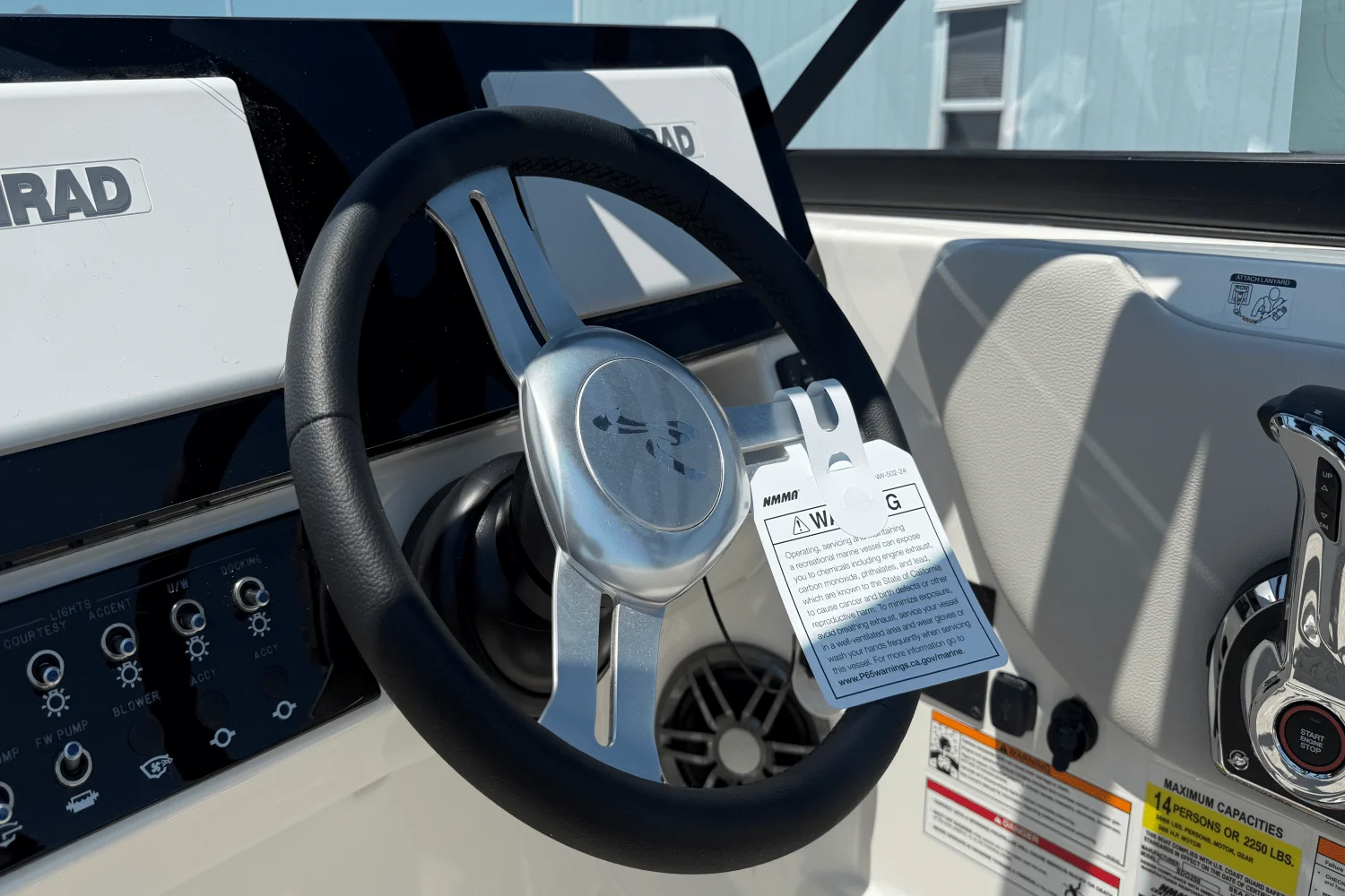 2026 Sea Ray SDX 250 Outboard Image Thumbnail #16