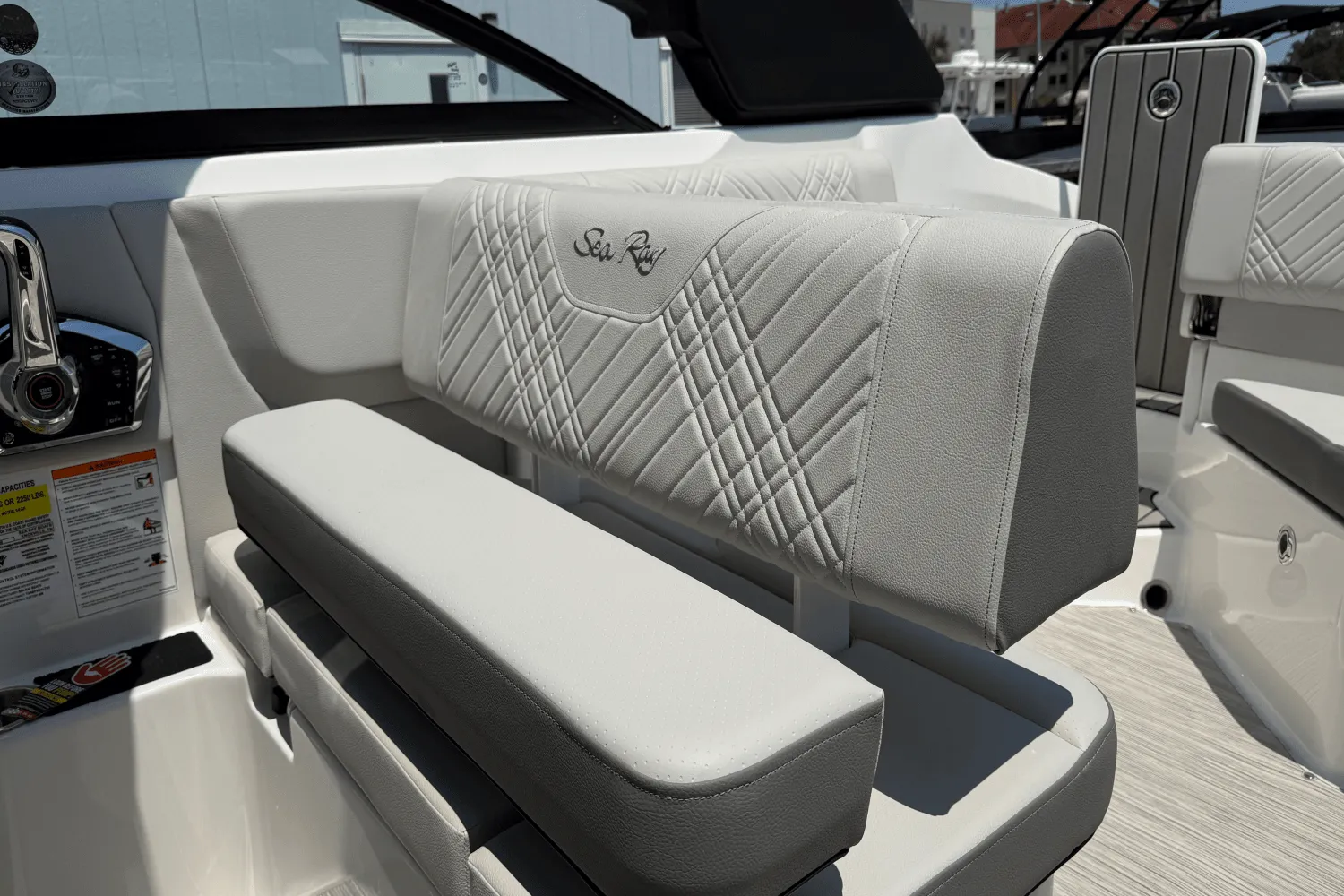 2026 Sea Ray SDX 250 Outboard Image Thumbnail #18