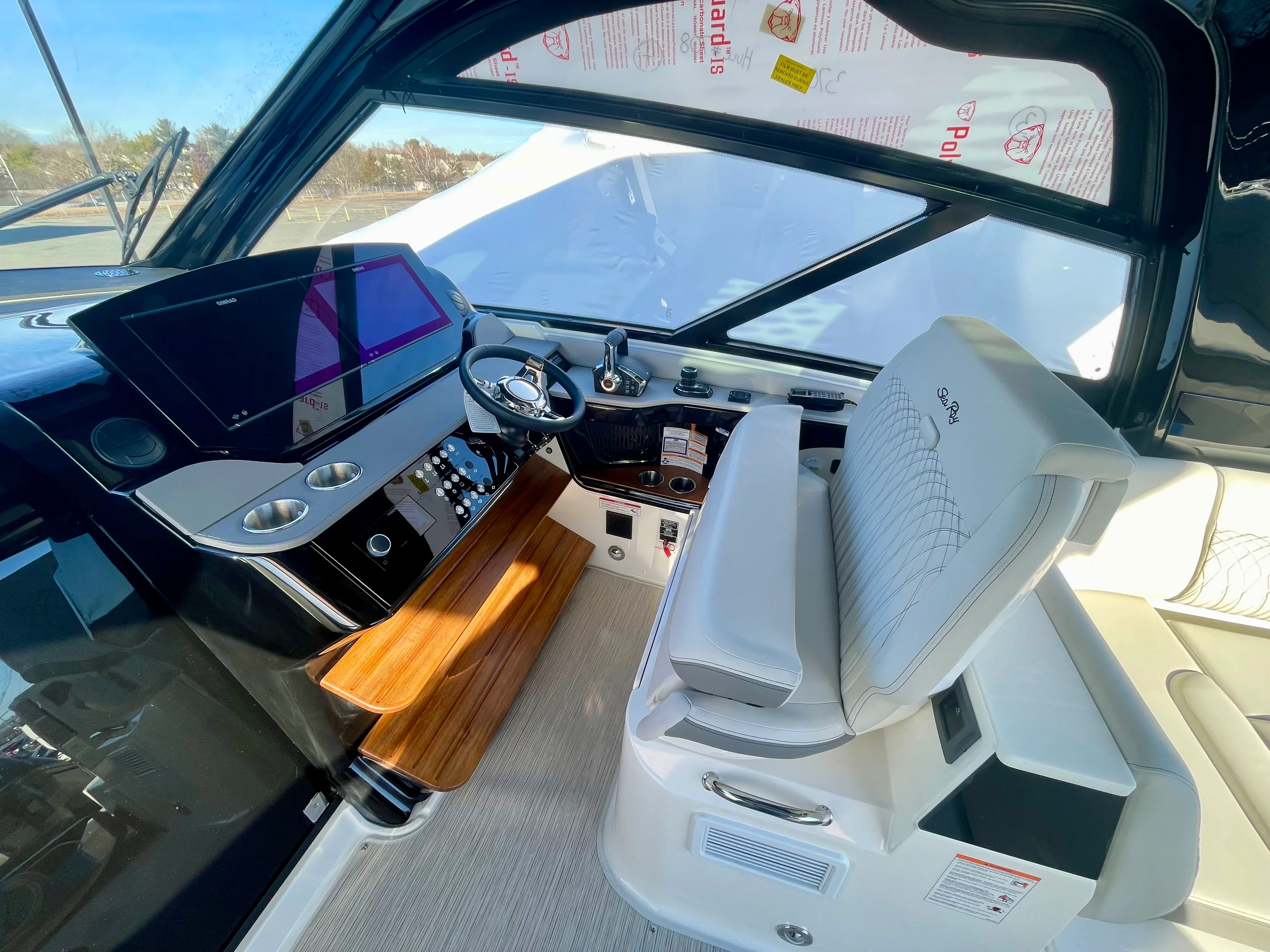 2026 Sea Ray Sundancer 370 Outboard Image Thumbnail #6