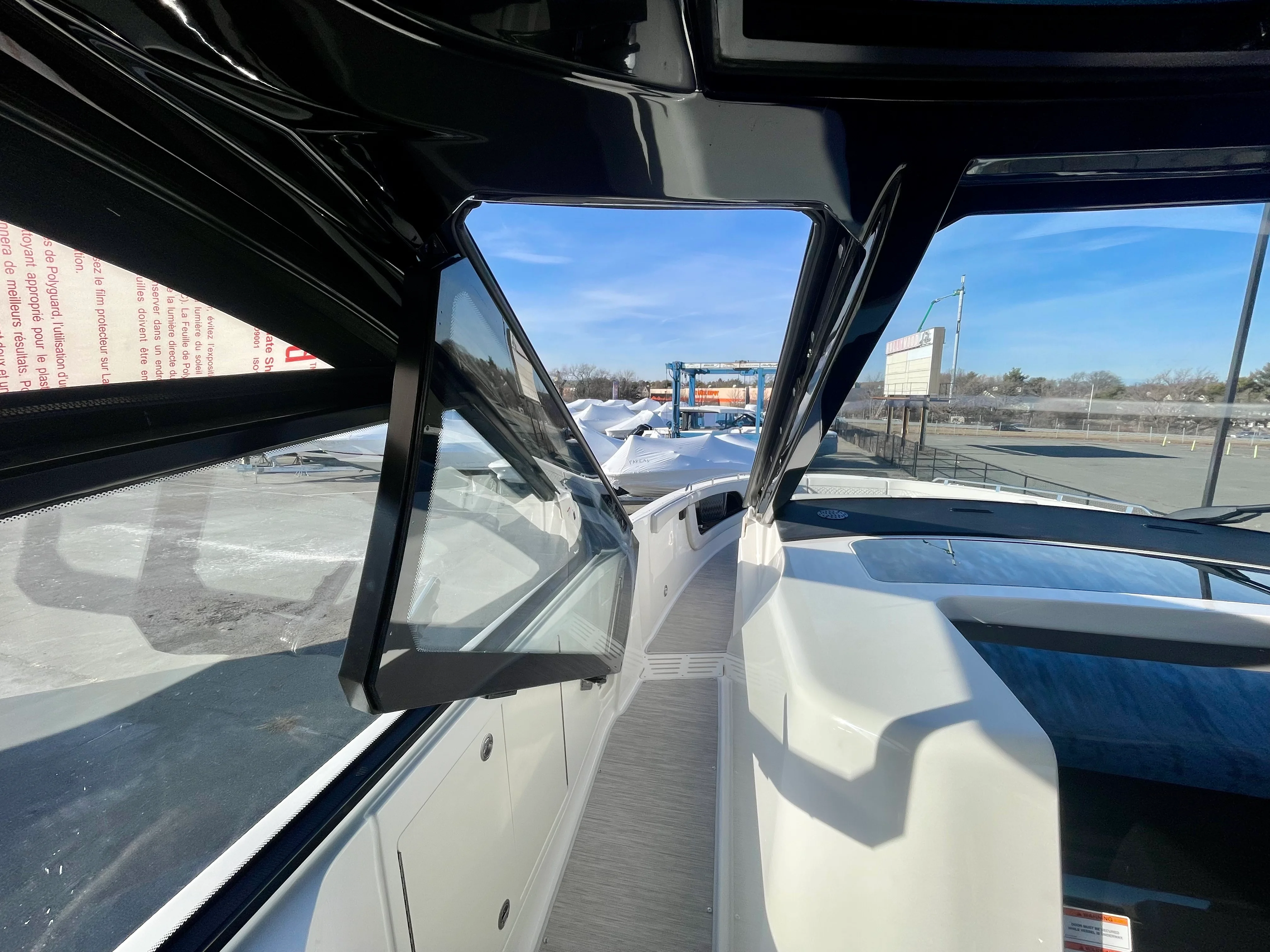 2026 Sea Ray Sundancer 370 Outboard Image Thumbnail #15