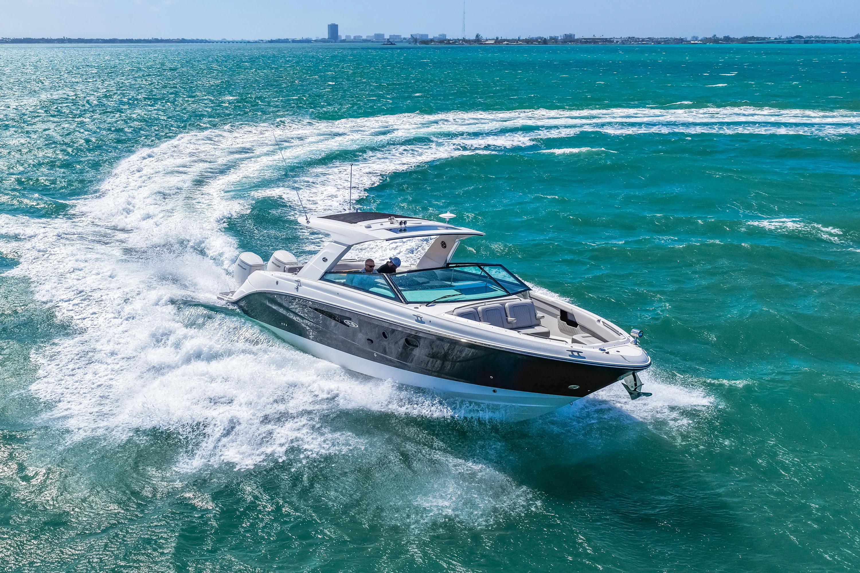 2026 Sea Ray SLX 400 Outboard Image Thumbnail #40