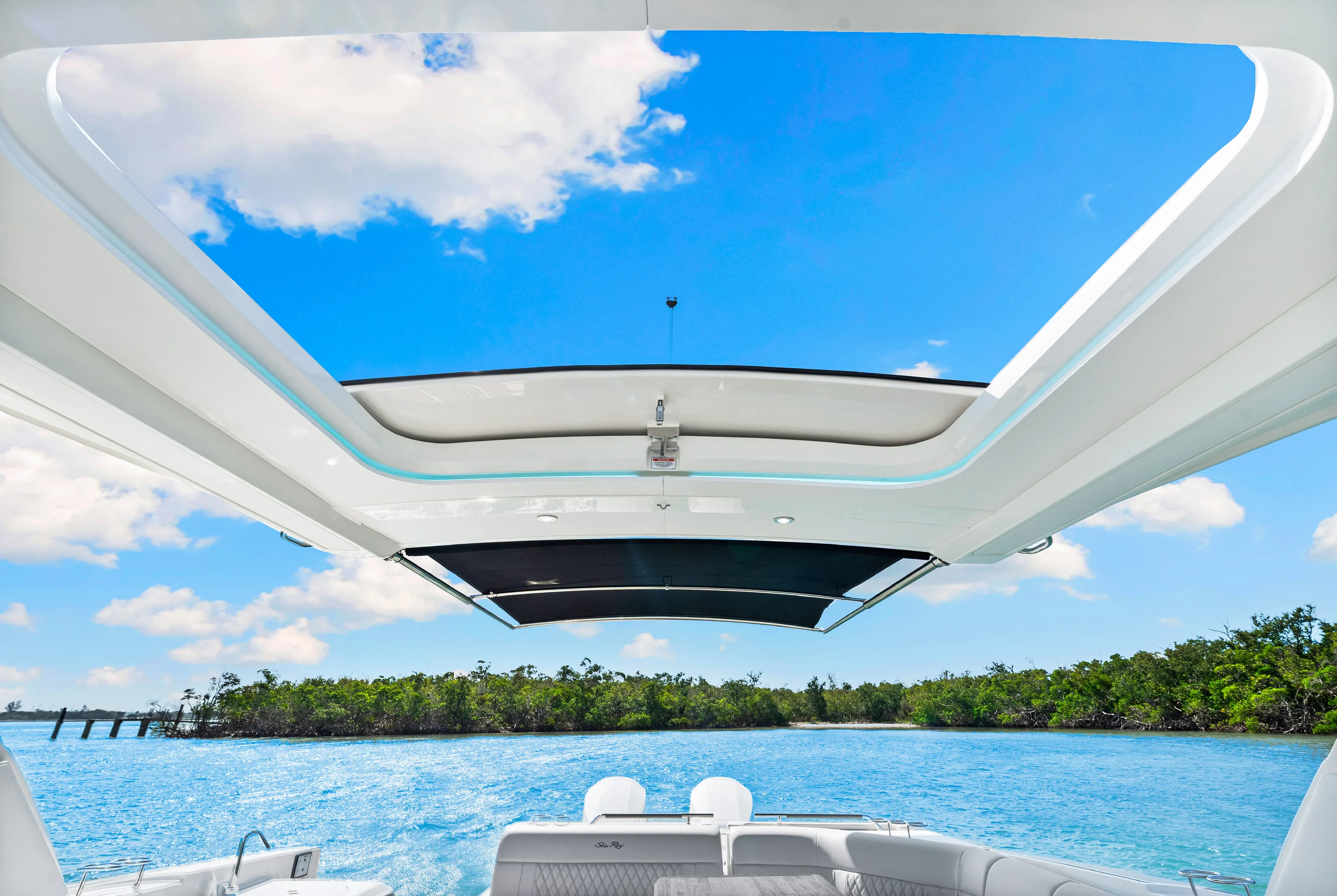 2026 Sea Ray SLX 400 Outboard Image Thumbnail #20