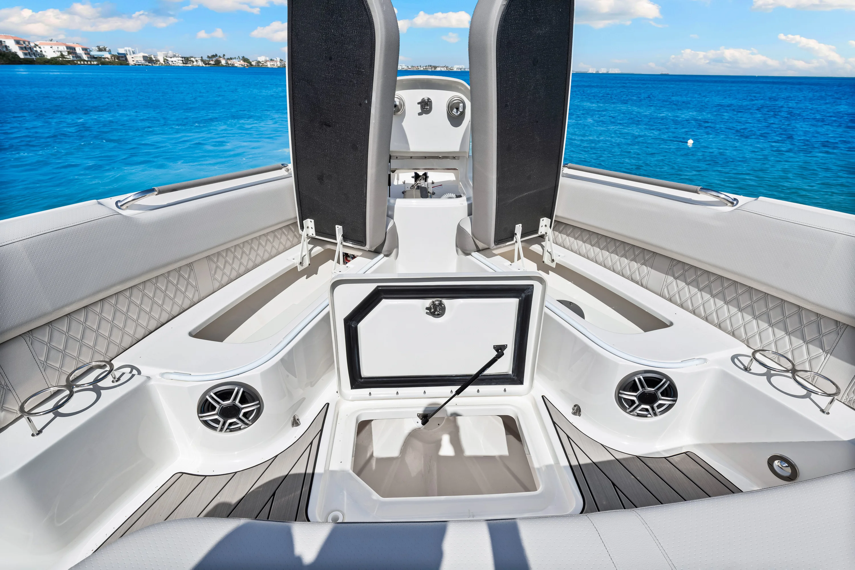 2026 Sea Ray SLX 400 Outboard Image Thumbnail #26