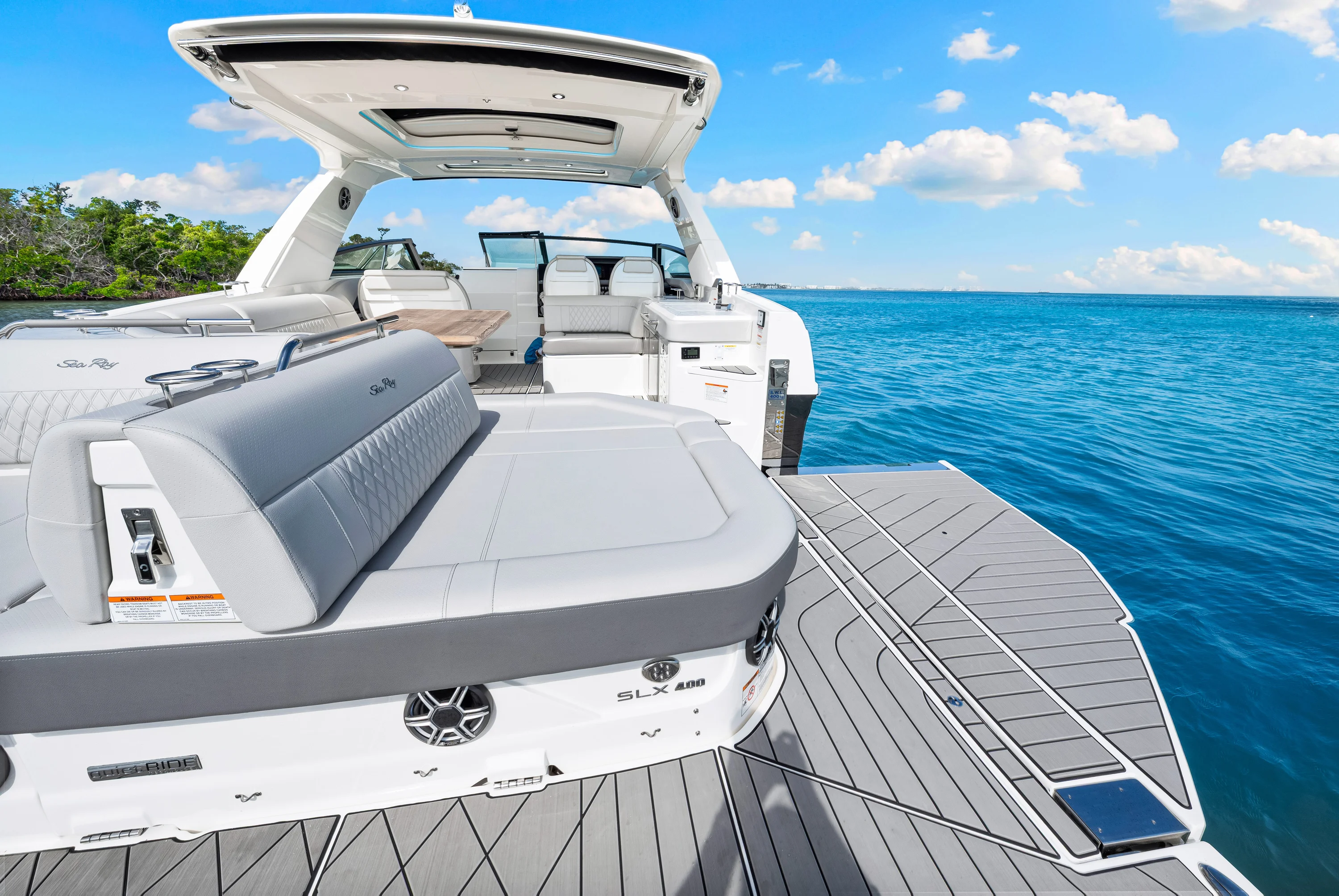 2026 Sea Ray SLX 400 Outboard Image Thumbnail #45