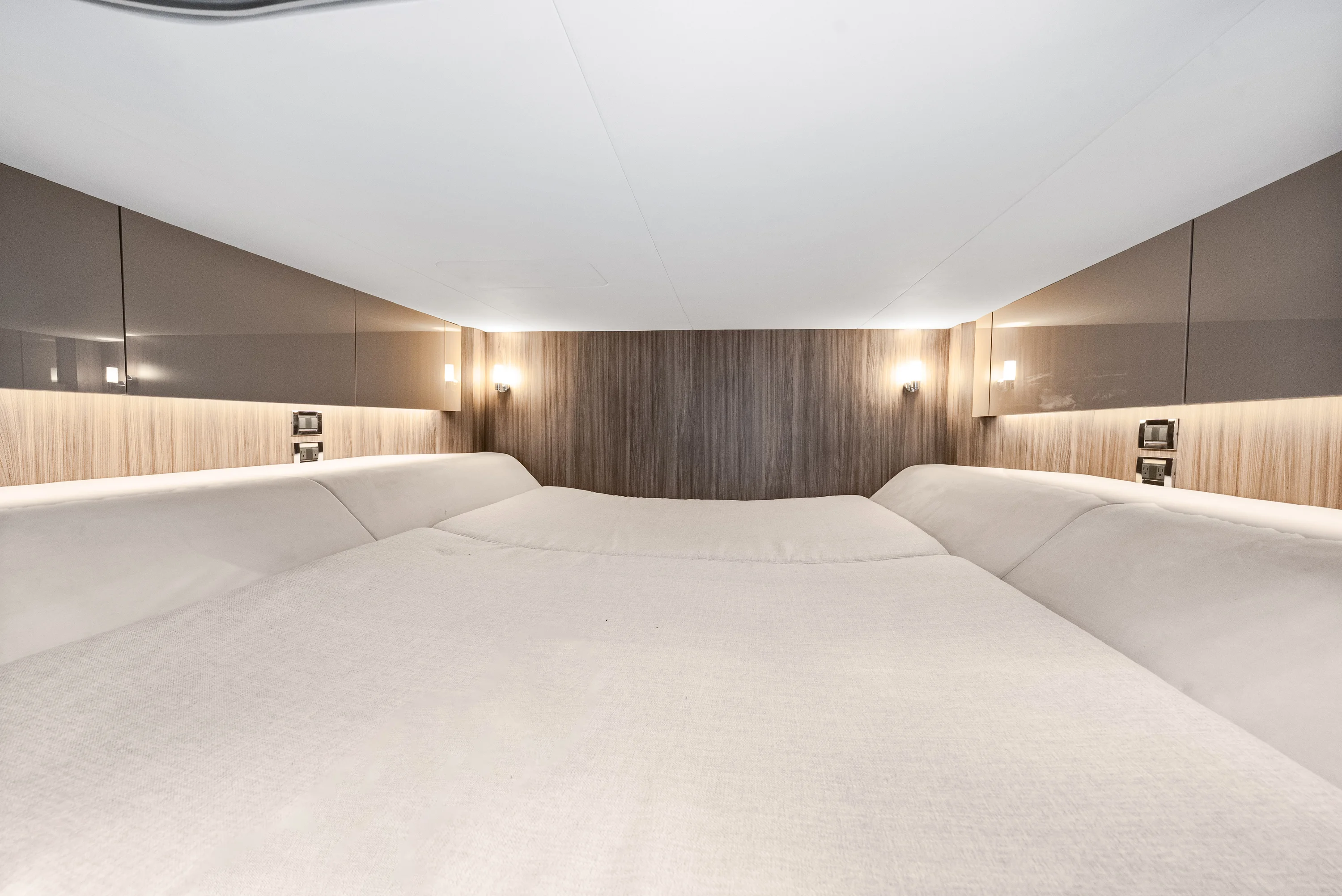 2026 Sea Ray SLX 400 Outboard Image Thumbnail #81