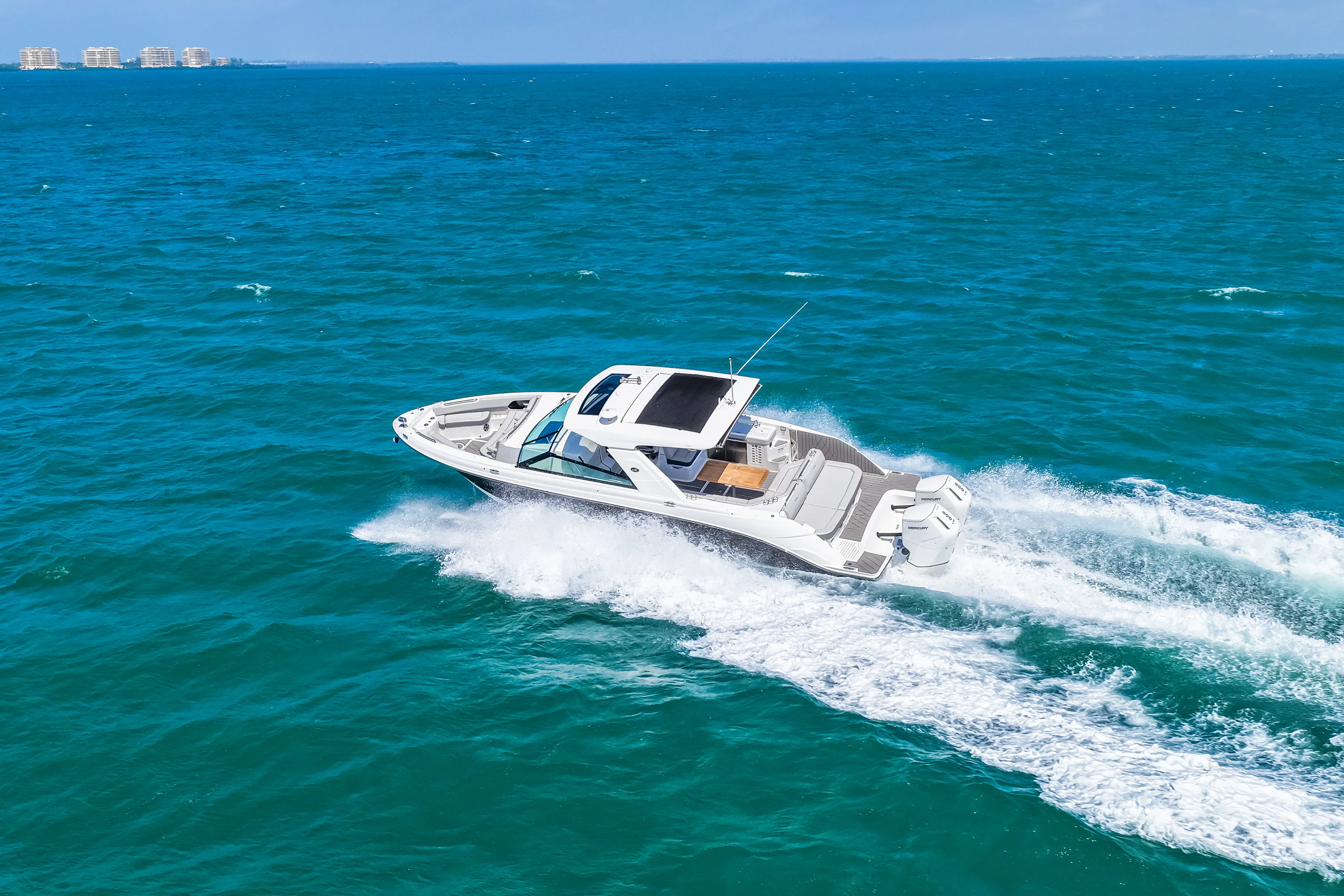 2026 Sea Ray SLX 400 Outboard Image Thumbnail #35