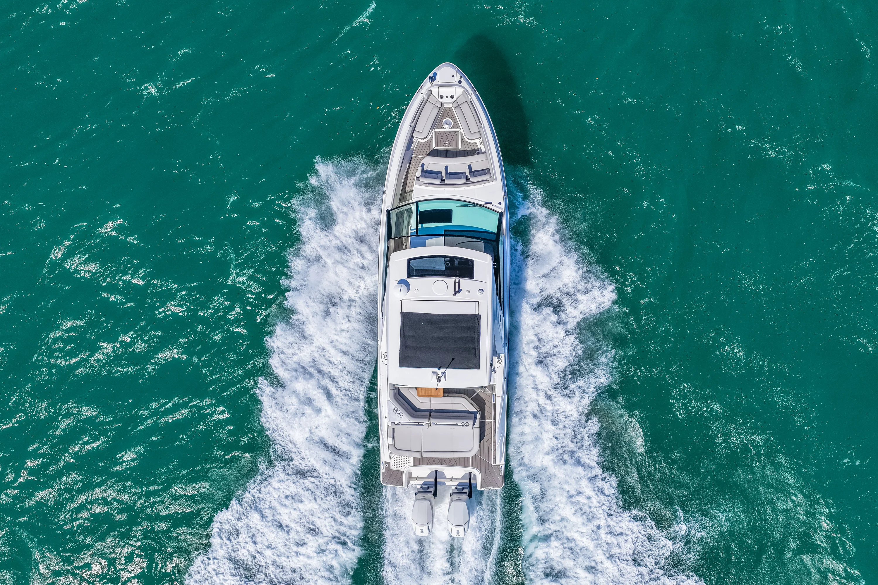 2026 Sea Ray SLX 400 Outboard Image Thumbnail #32