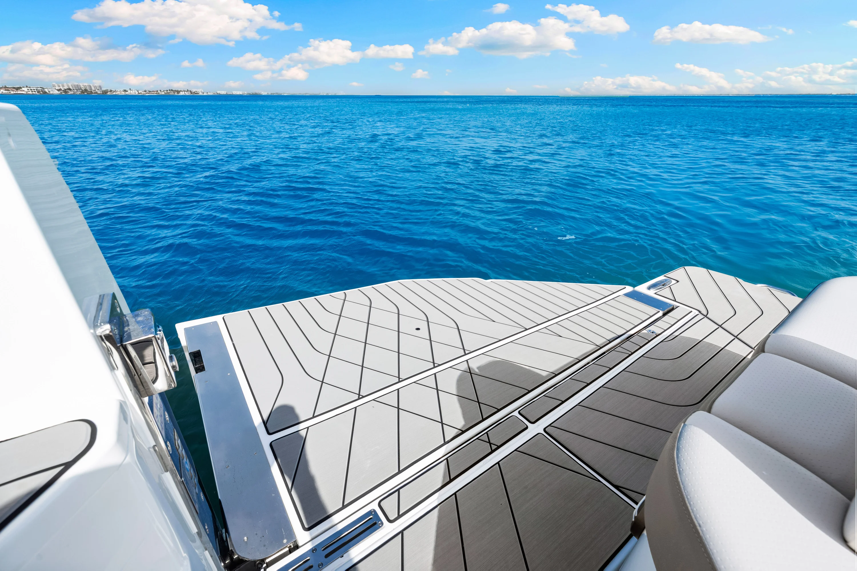 2026 Sea Ray SLX 400 Outboard Image Thumbnail #46