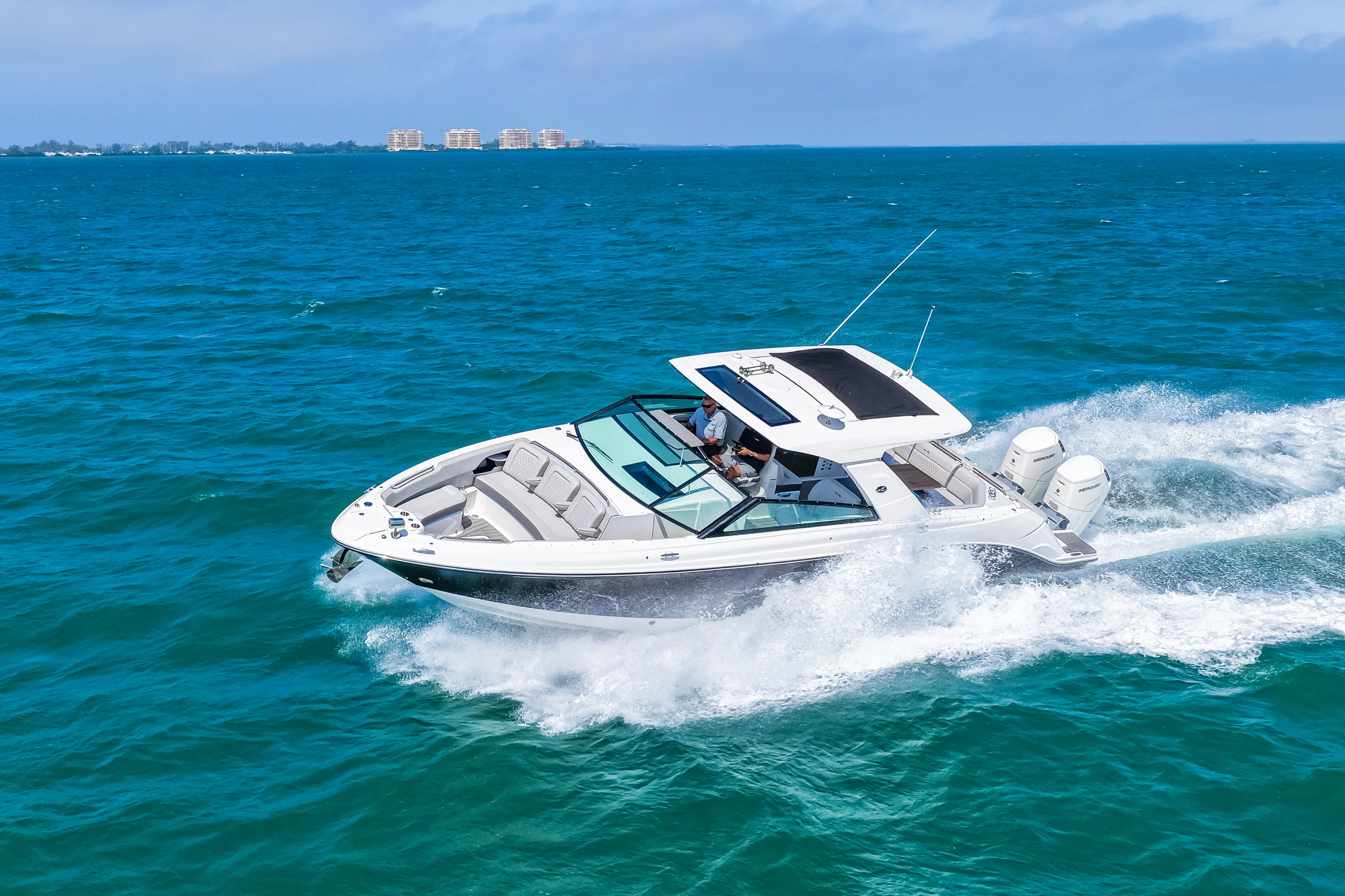 2026 Sea Ray SLX 400 Outboard Image Thumbnail #36