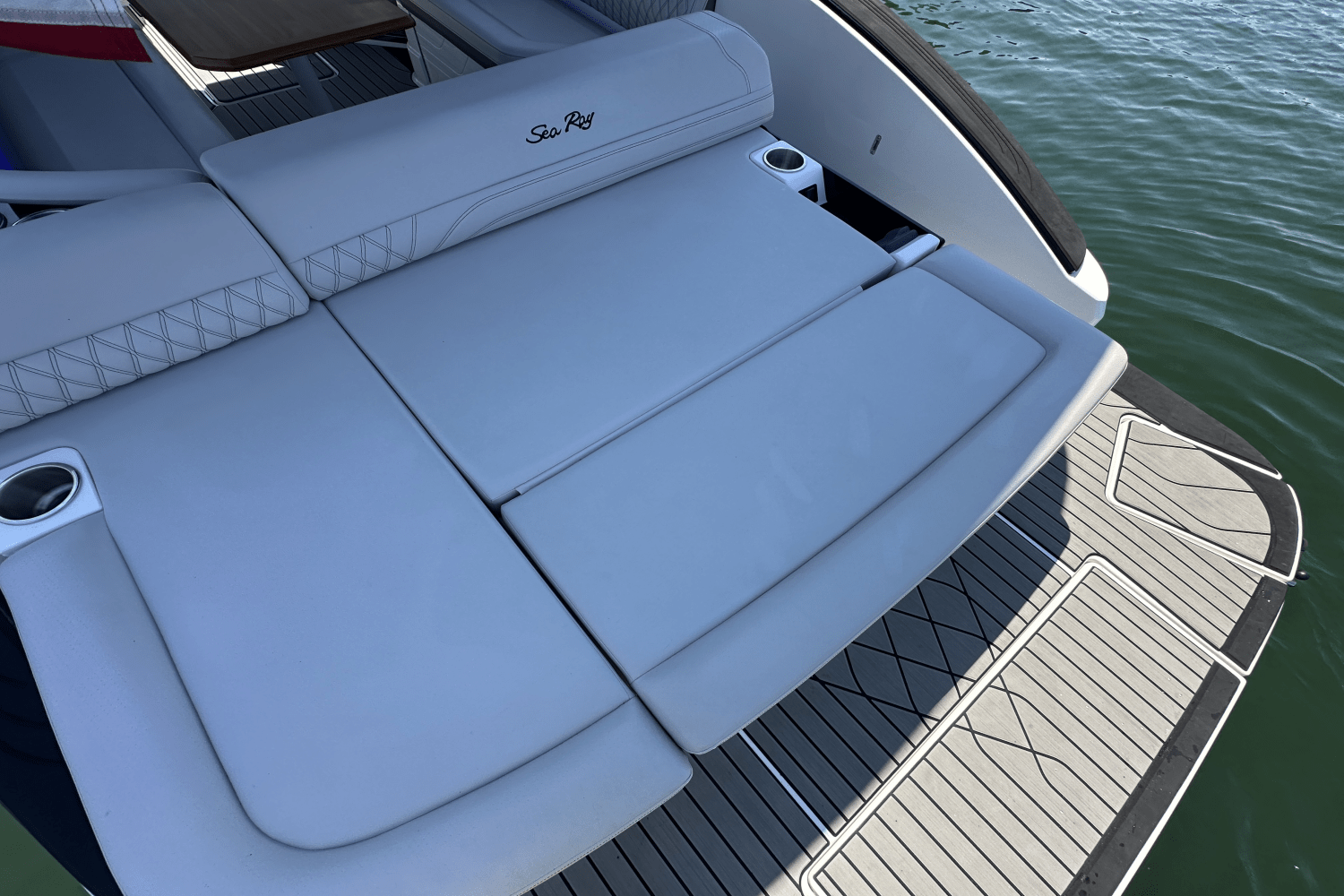 2025 Sea Ray SLX 280 Image Thumbnail #34