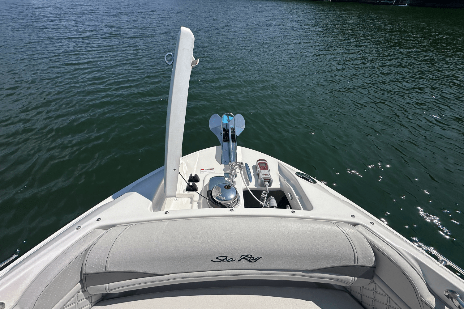 2025 Sea Ray SLX 280 Image Thumbnail #12