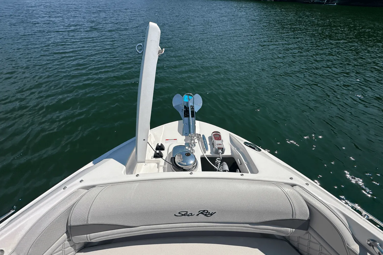 2025 Sea Ray SLX 280 Image Thumbnail #12