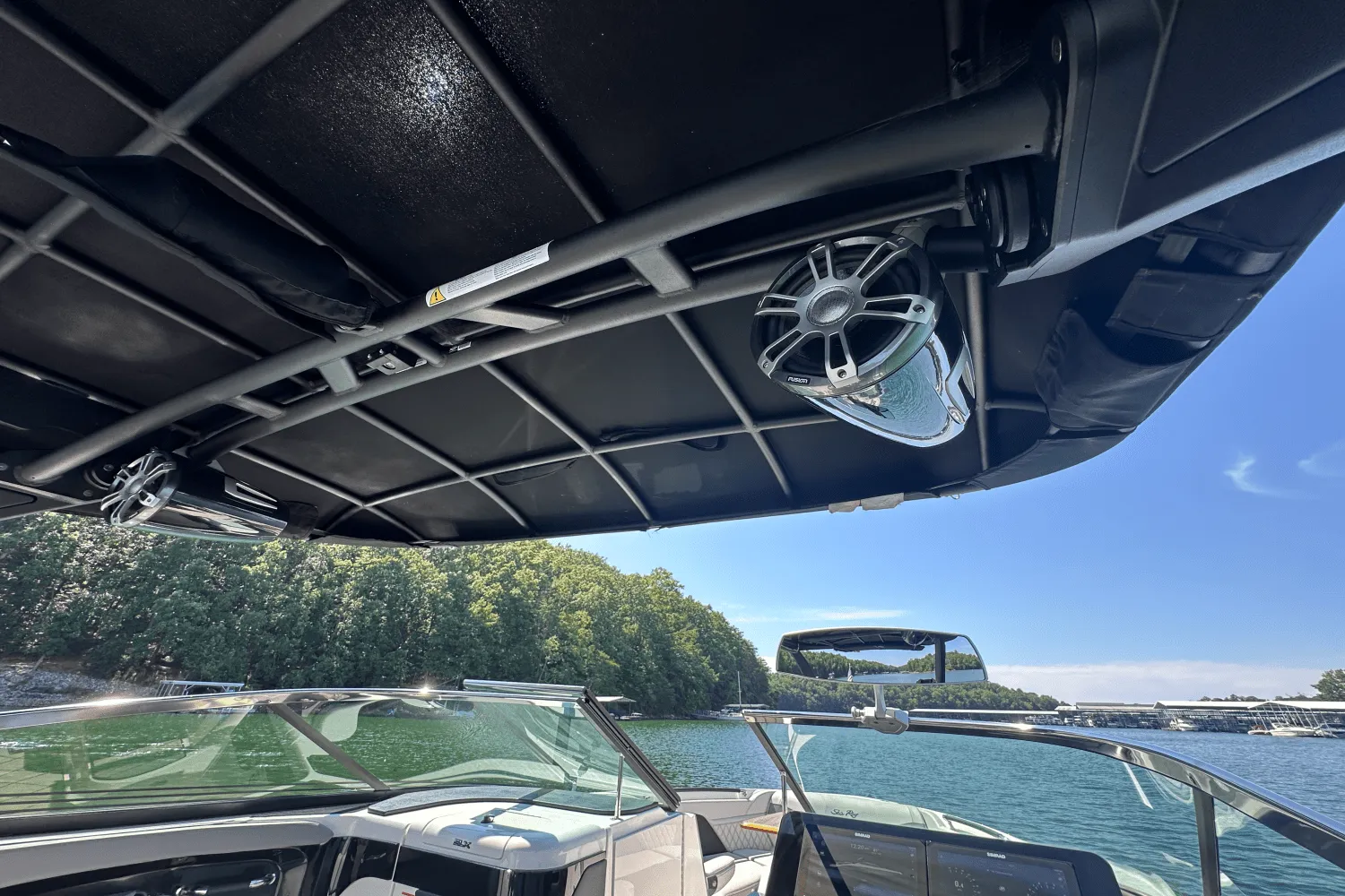 2025 Sea Ray SLX 280 Image Thumbnail #37