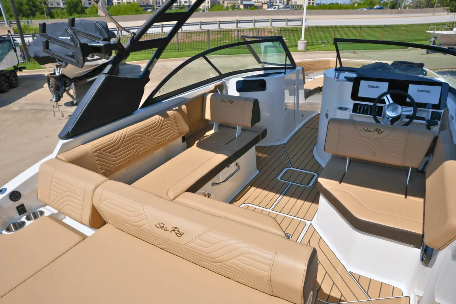 2026 Sea Ray SDX 230 Surf Image Thumbnail #5