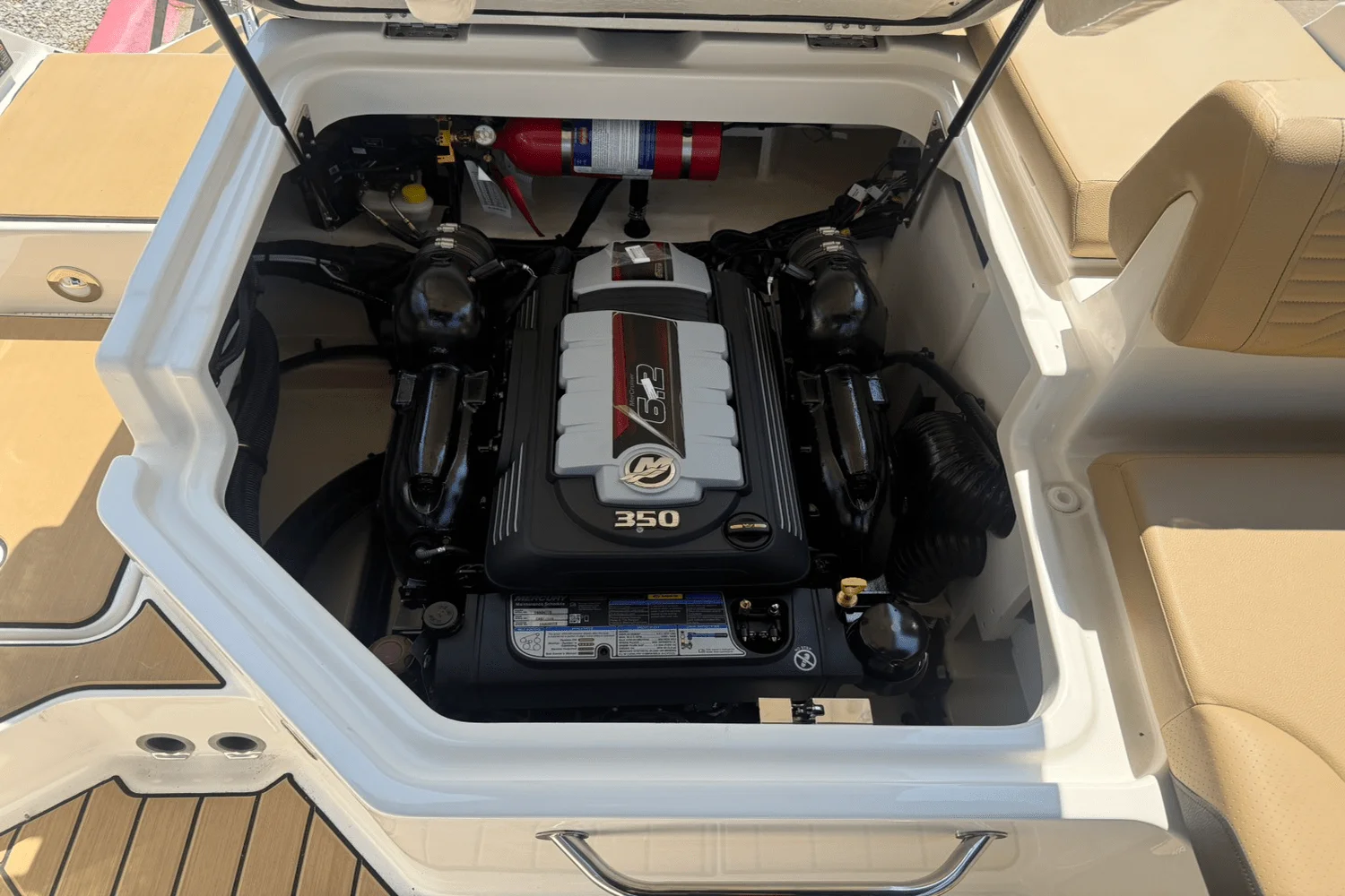 2026 Sea Ray SDX 230 Surf Image Thumbnail #25