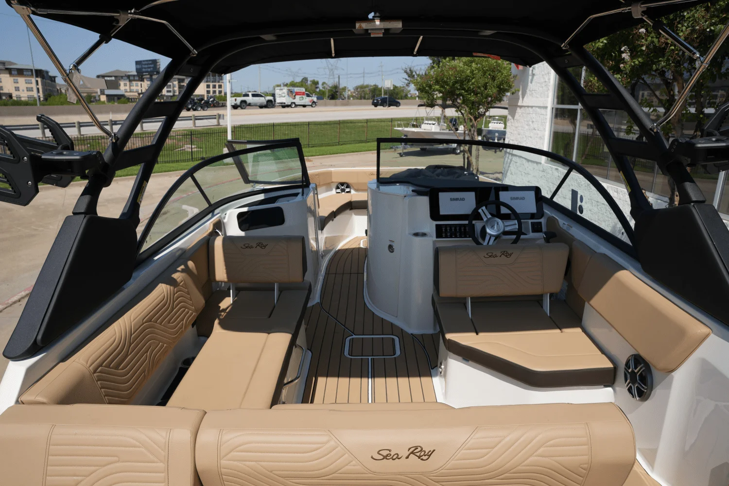 2026 Sea Ray SDX 230 Surf Image Thumbnail #6