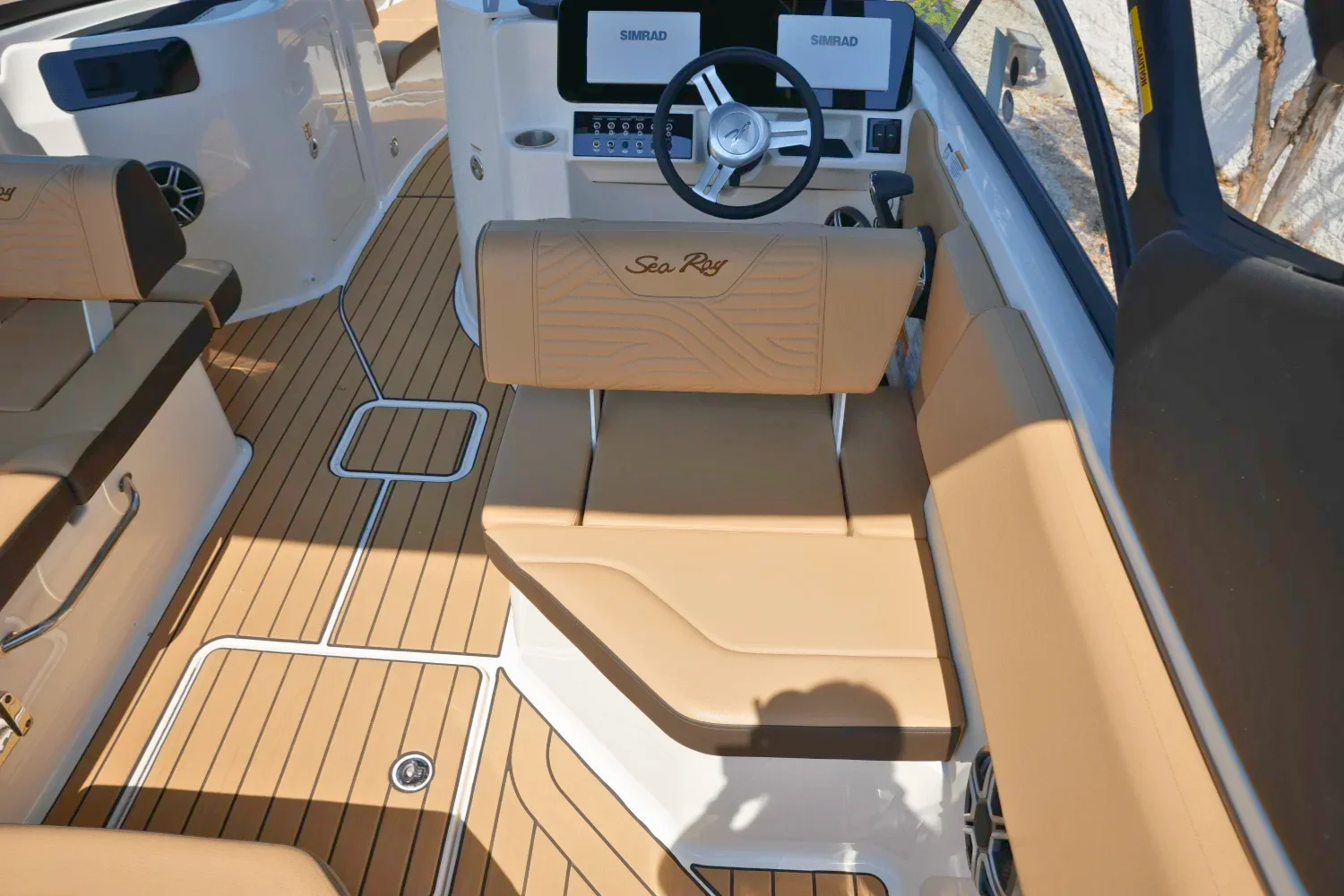 2026 Sea Ray SDX 230 Surf Image Thumbnail #11