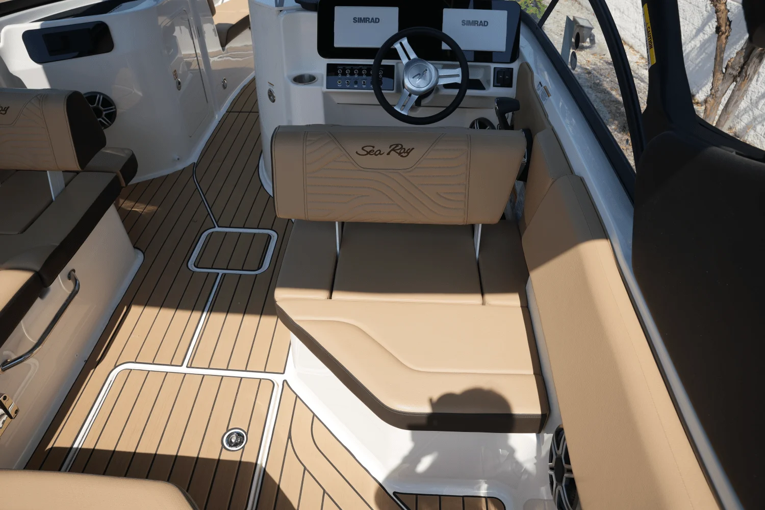 2026 Sea Ray SDX 230 Surf Image Thumbnail #11