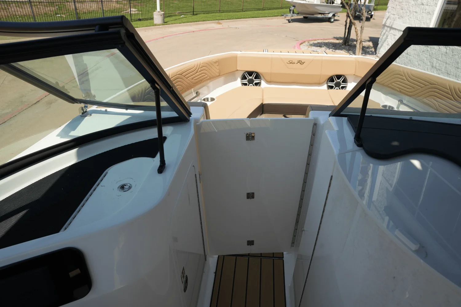 2026 Sea Ray SDX 230 Surf Image Thumbnail #20