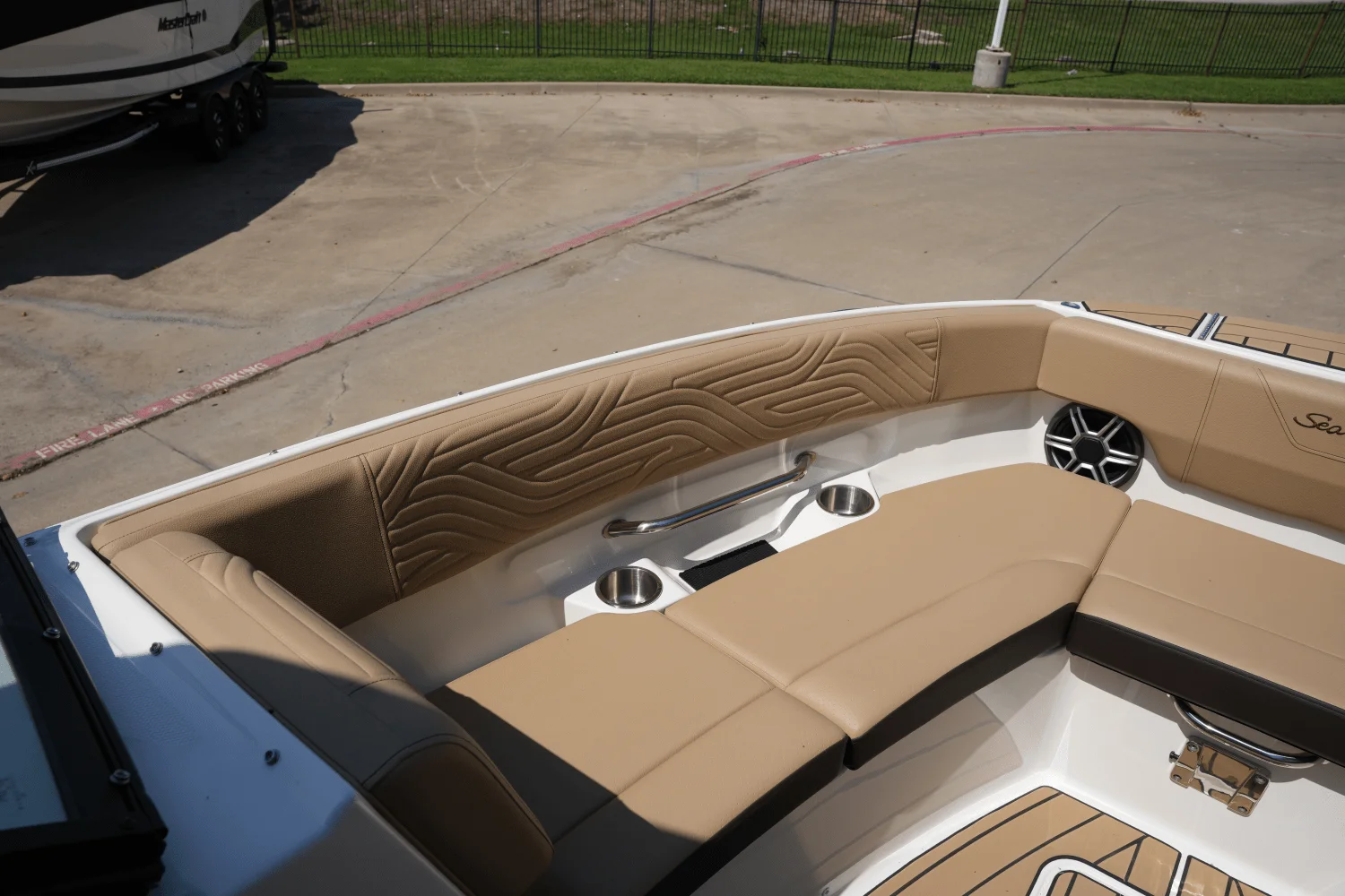 2026 Sea Ray SDX 230 Surf Image Thumbnail #23