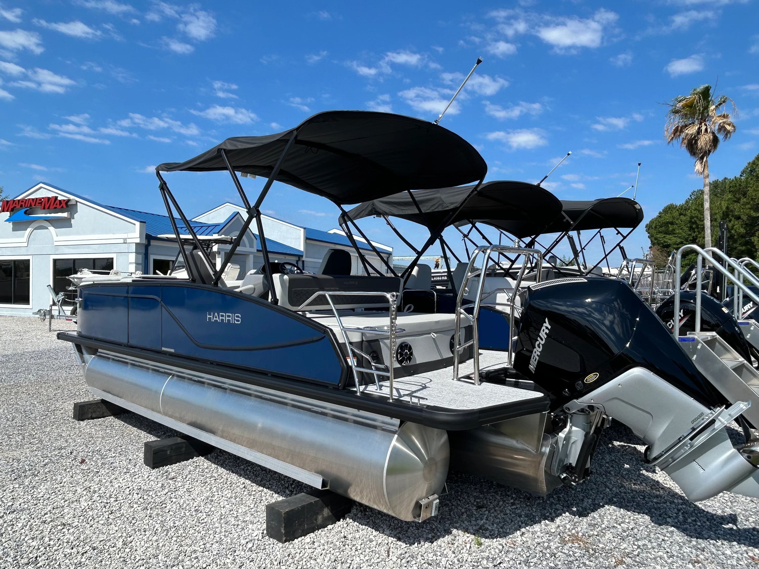 2026 Harris Sunliner 230 Image Thumbnail #6