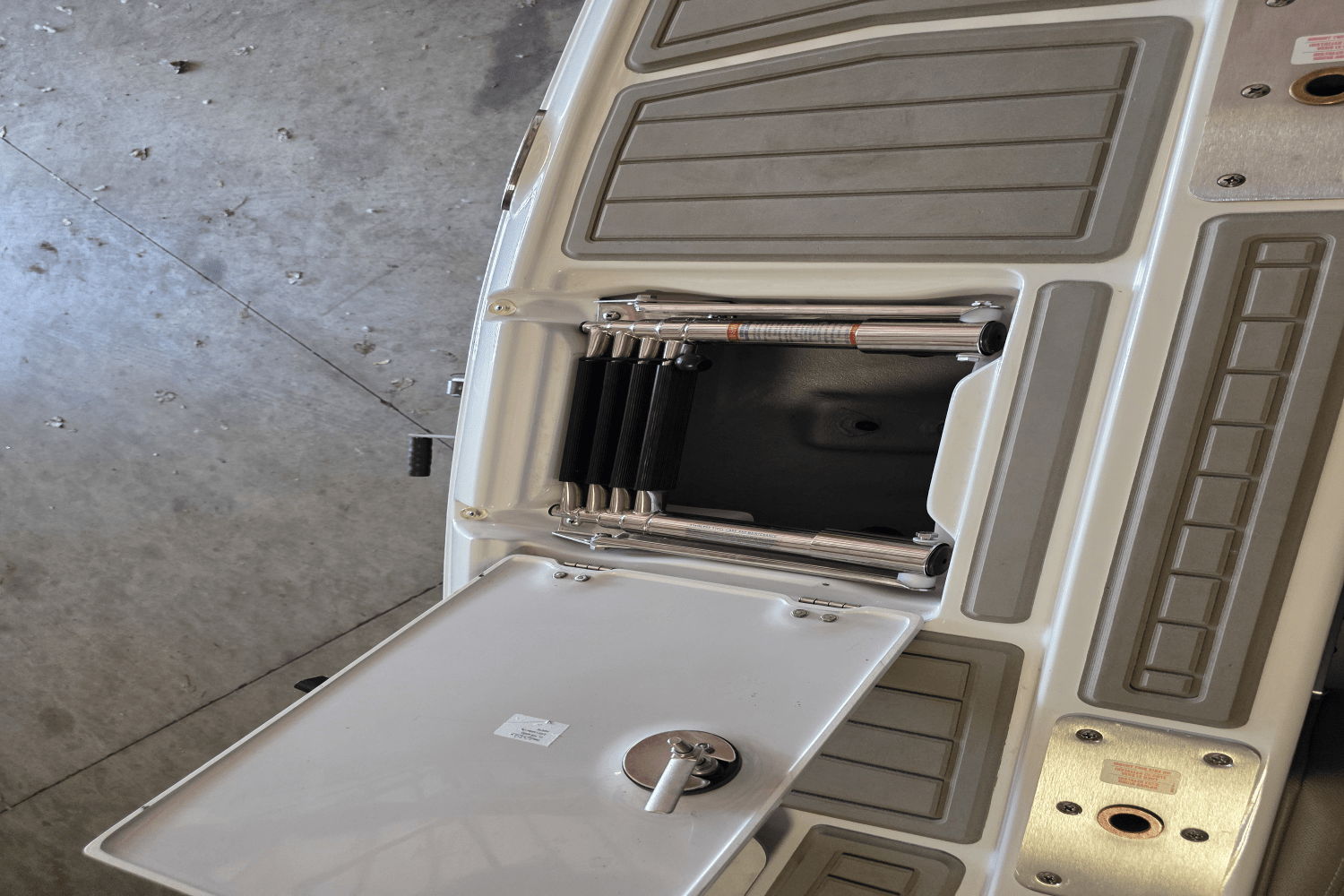 2021 Crownline E 205 XS Image Thumbnail #21