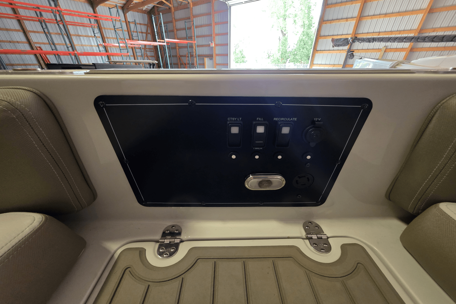 2021 Crownline E 205 XS Image Thumbnail #10