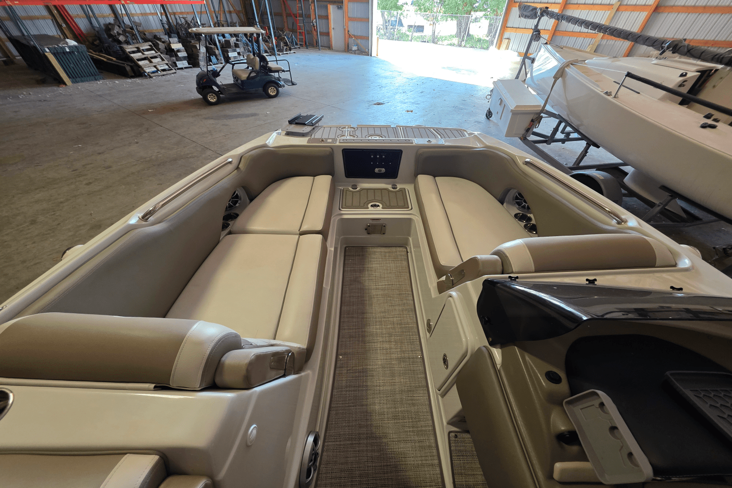 2021 Crownline E 205 XS Image Thumbnail #8