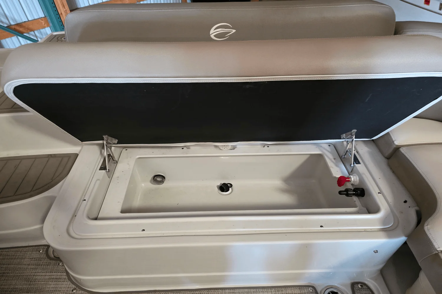 2021 Crownline E 205 XS Image Thumbnail #17