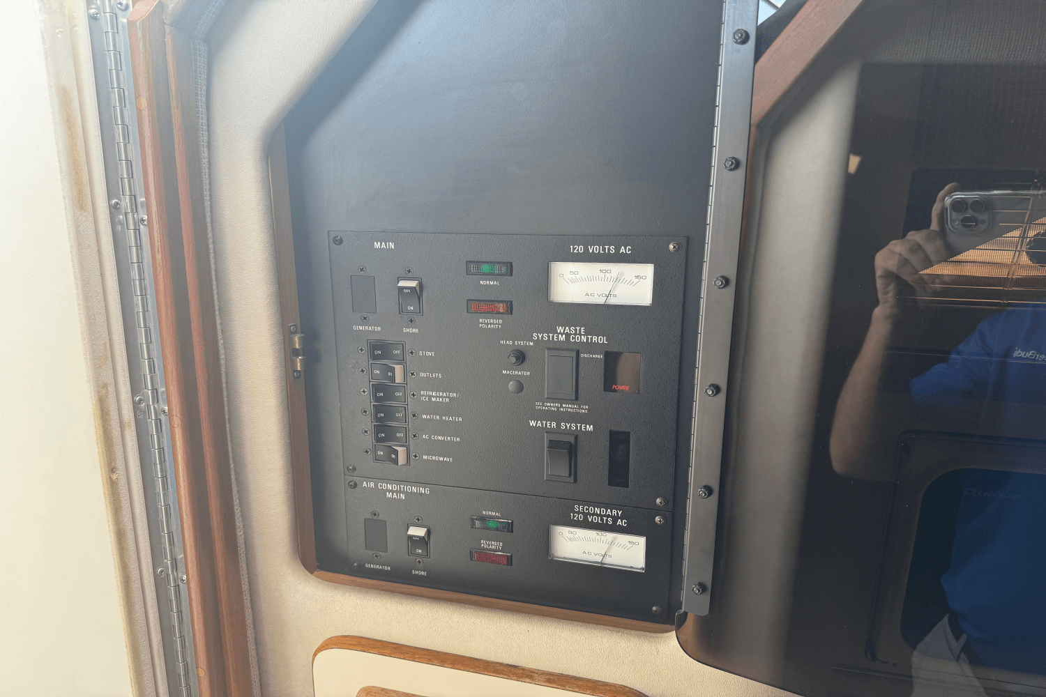 1993 Sea Ray 330 SUNDANCER Image Thumbnail #14