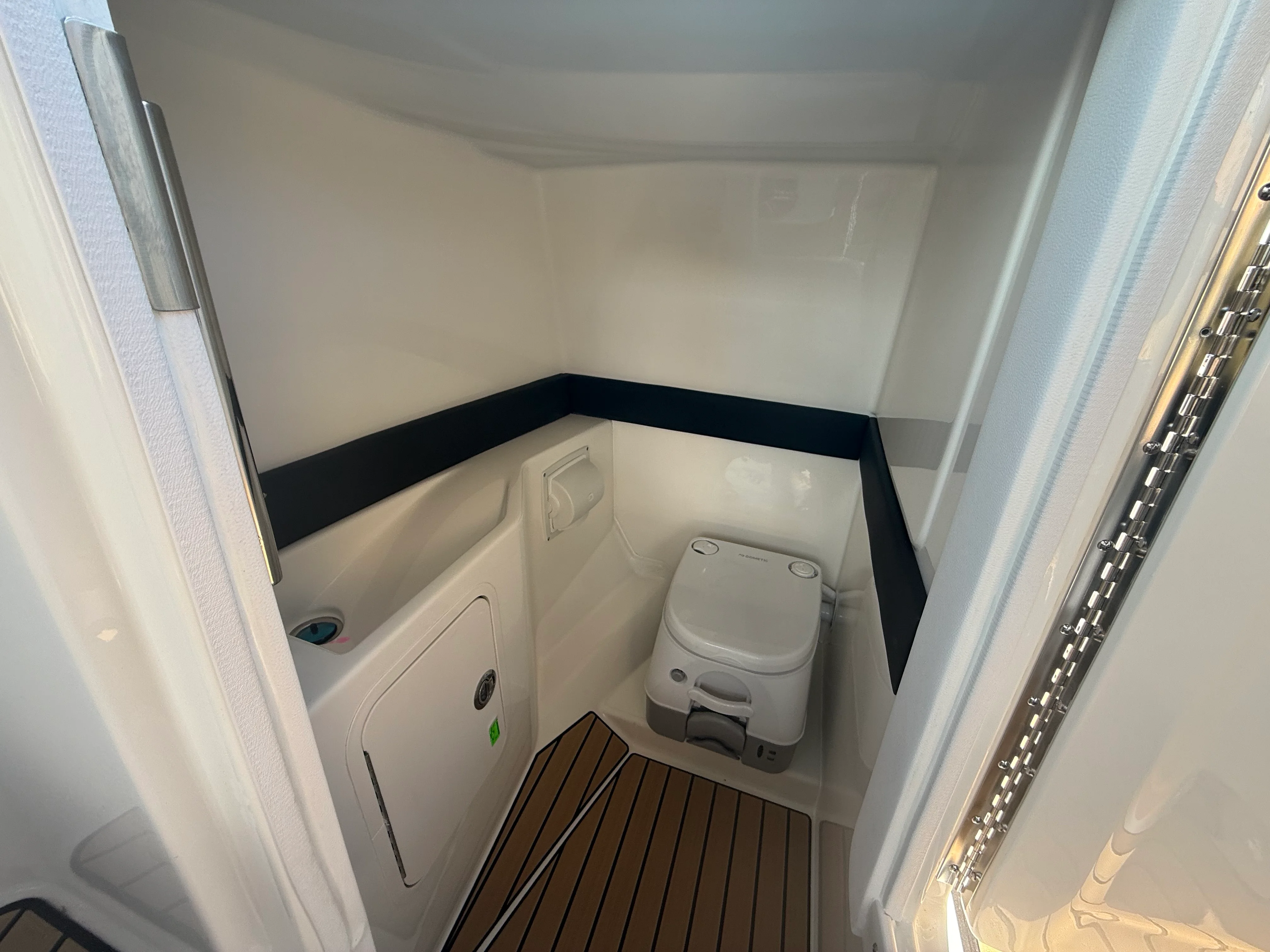 2026 Sea Ray SLX 280 Image Thumbnail #21