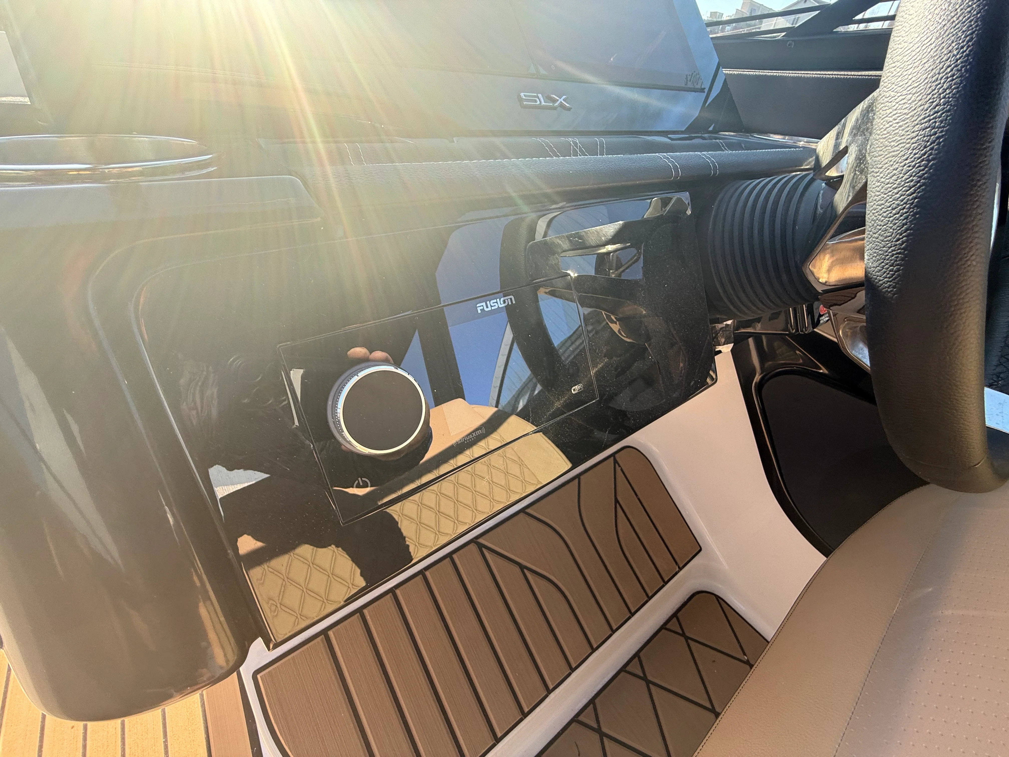 2026 Sea Ray SLX 280 Image Thumbnail #11