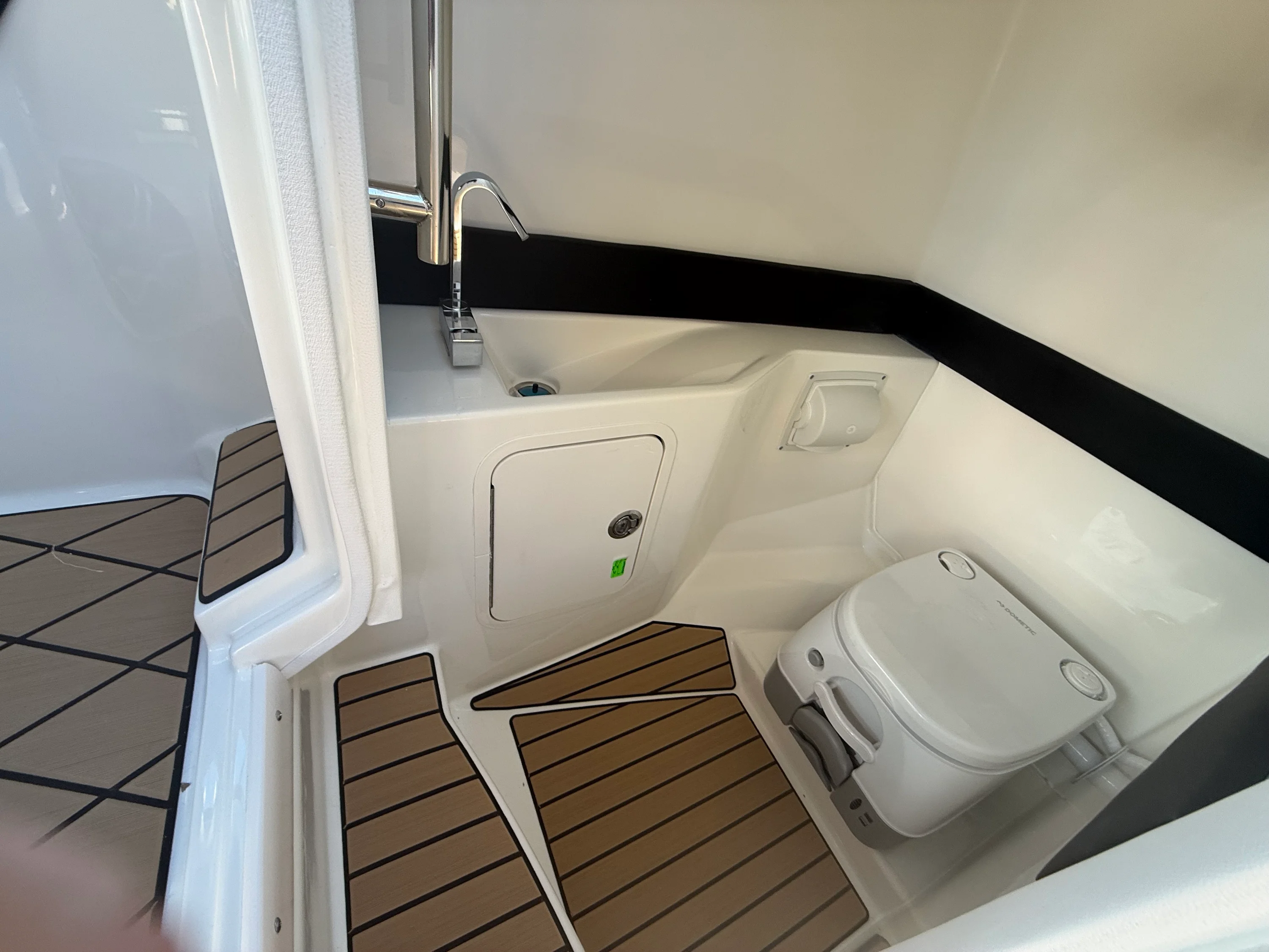 2026 Sea Ray SLX 280 Image Thumbnail #22