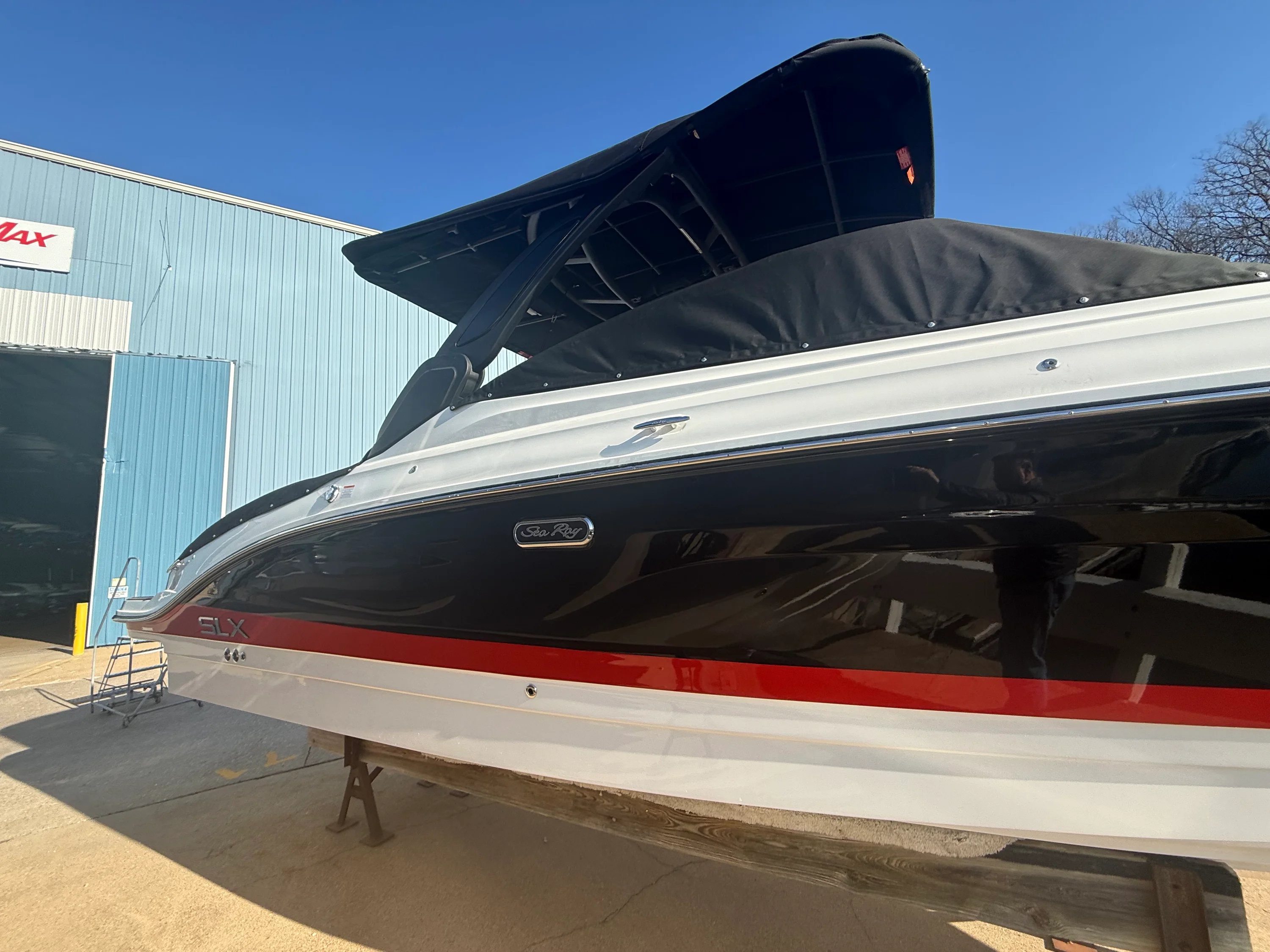 2026 Sea Ray SLX 280 Image Thumbnail #1