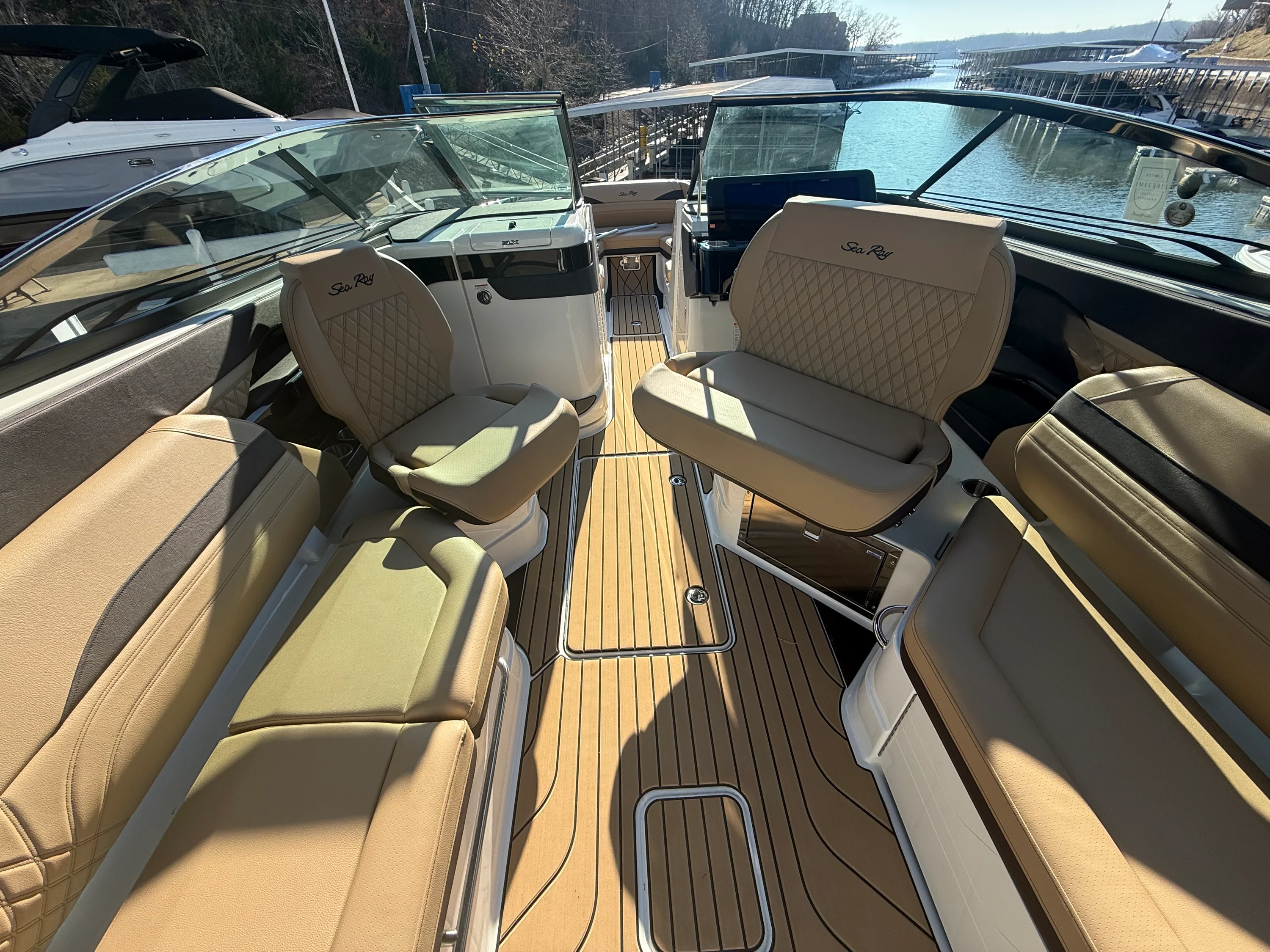 2026 Sea Ray SLX 280 Image Thumbnail #13