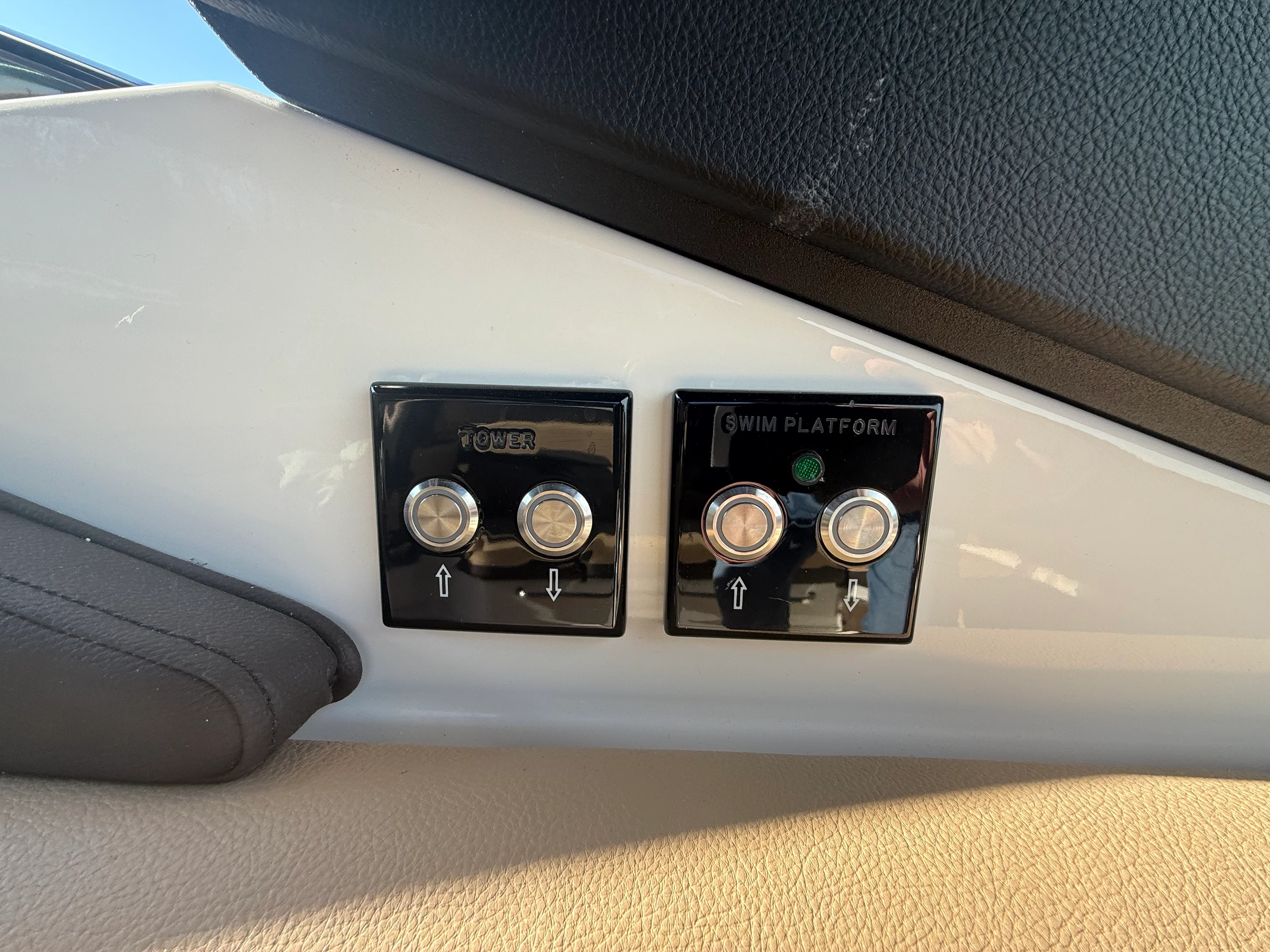 2026 Sea Ray SLX 280 Image Thumbnail #12