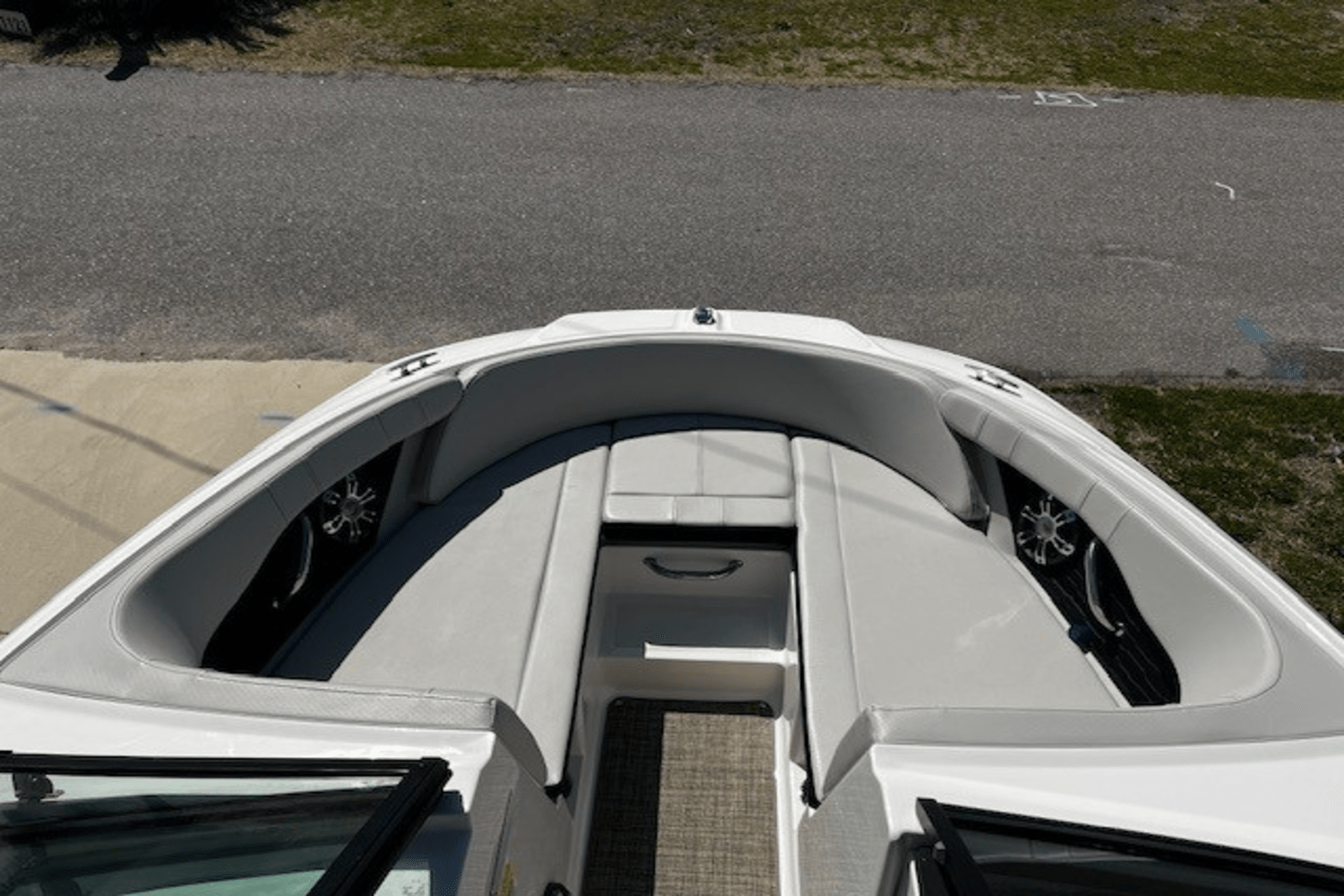 2021 Sea Ray 190 SPX OUTBOARD Image Thumbnail #9