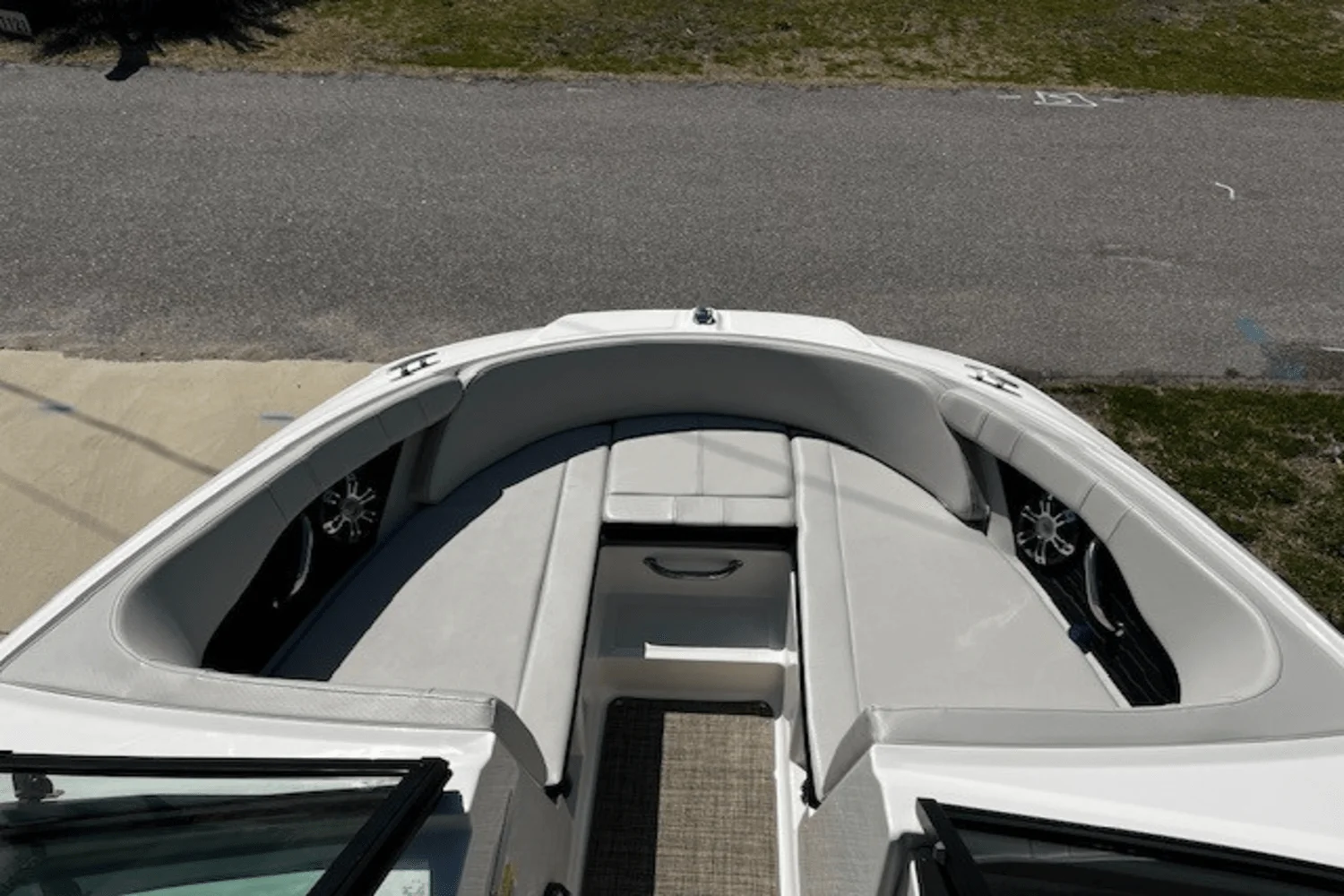 2021 Sea Ray 190 SPX OUTBOARD Image Thumbnail #9