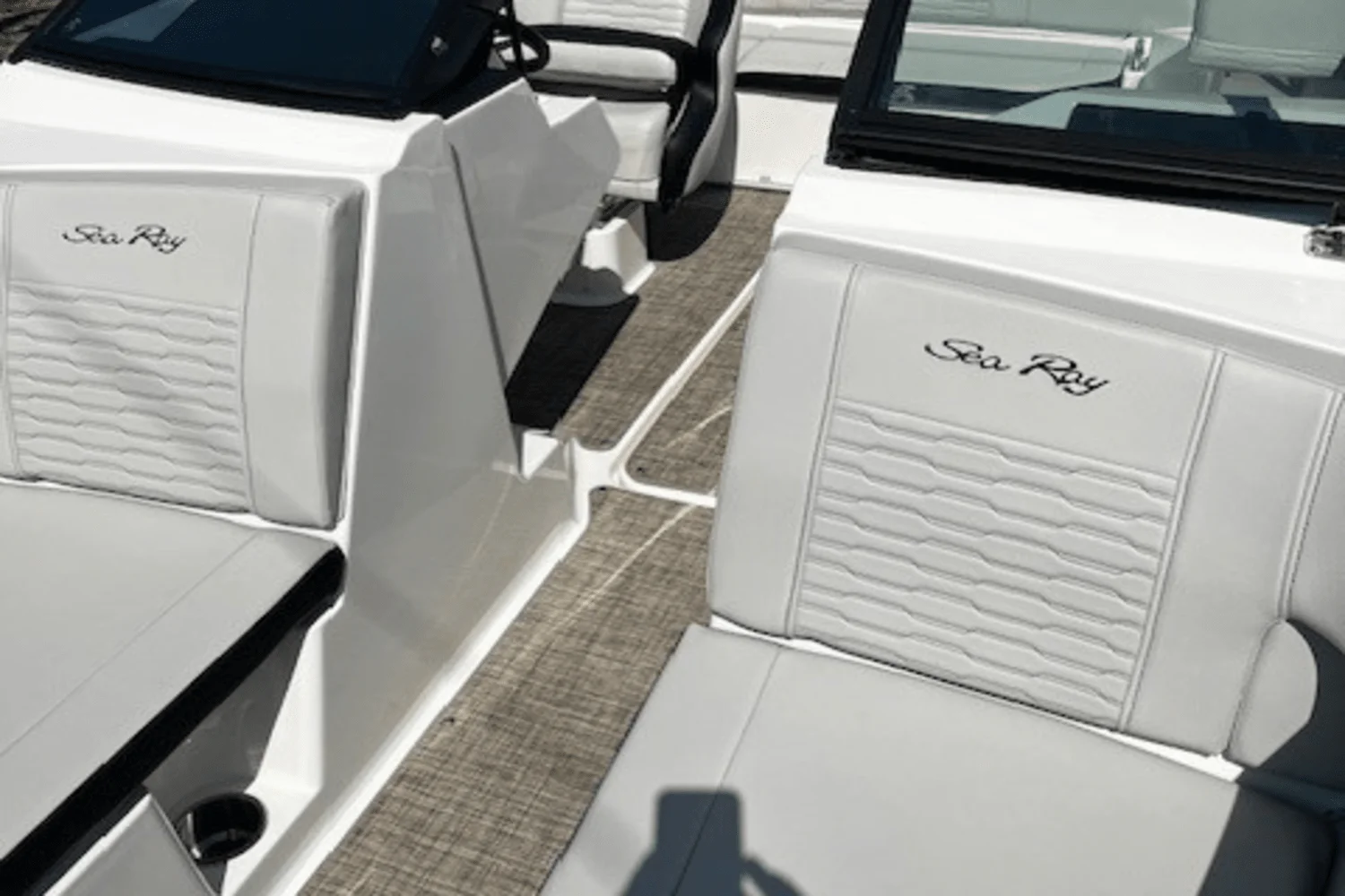 2021 Sea Ray 190 SPX OUTBOARD Image Thumbnail #6