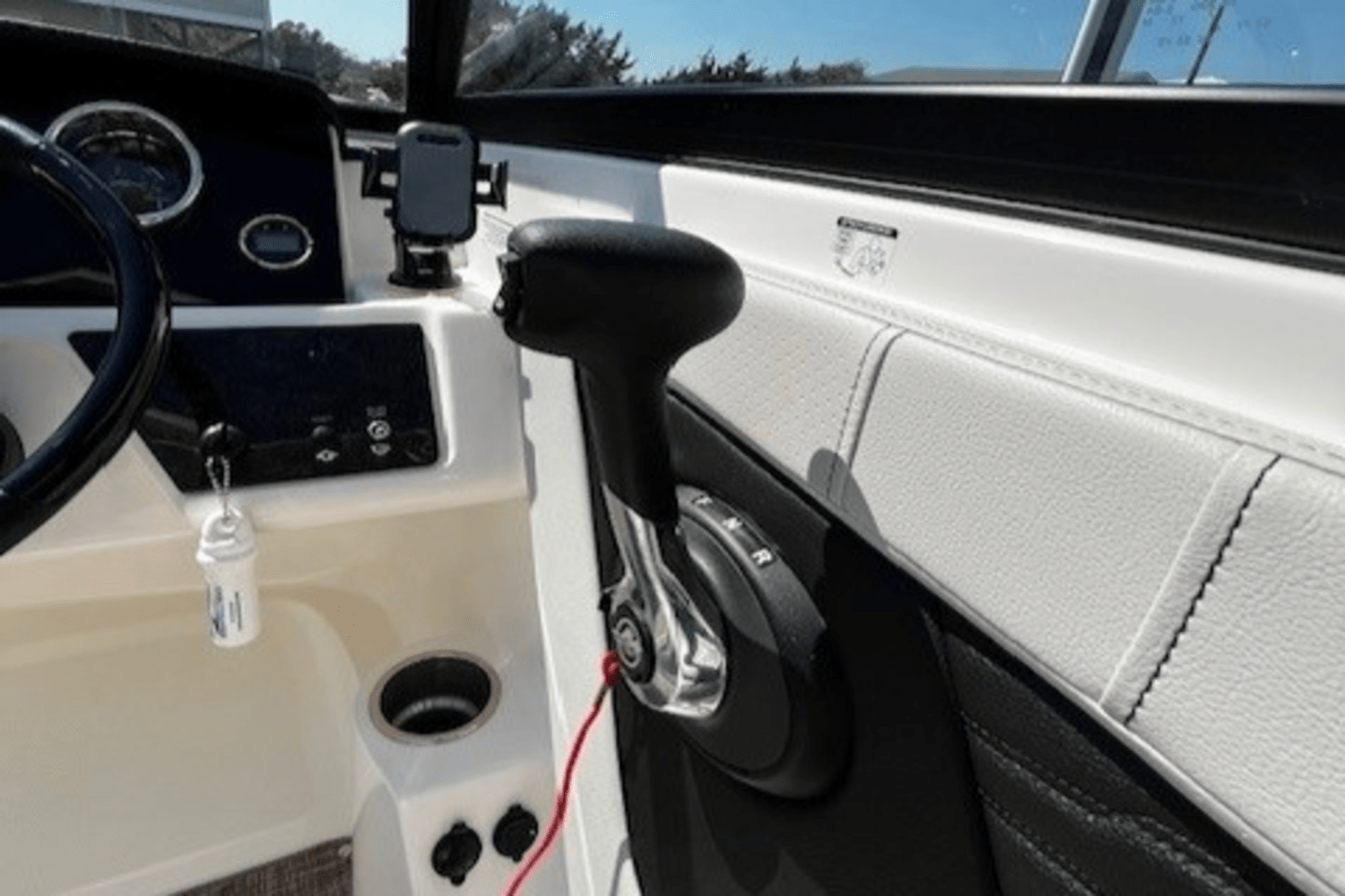2021 Sea Ray 190 SPX OUTBOARD Image Thumbnail #15