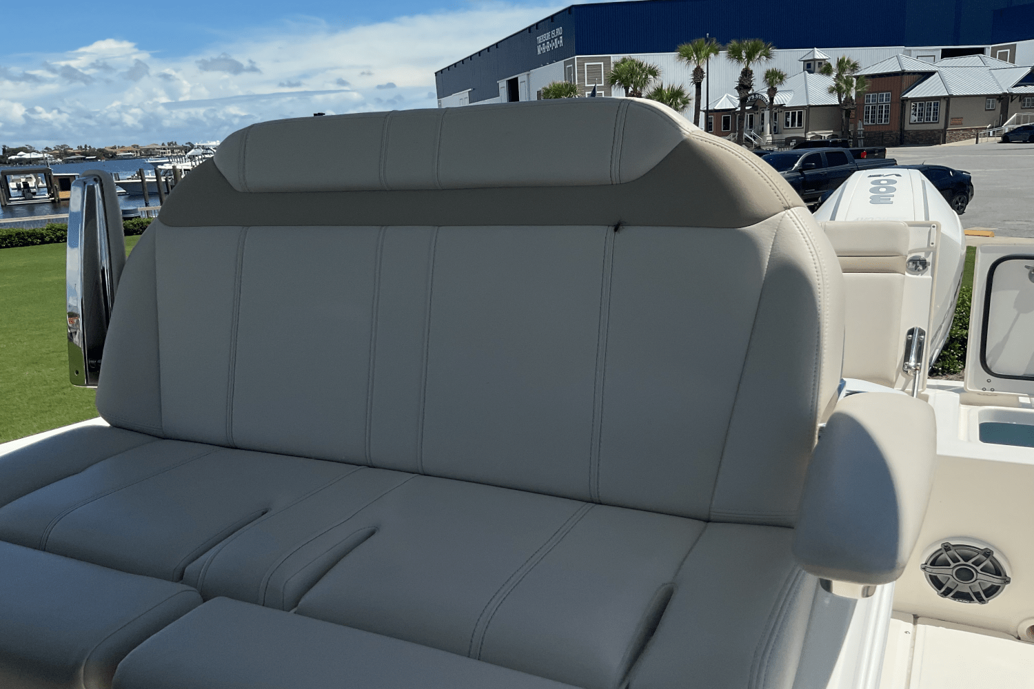 2024 Boston Whaler 28 DAUNTLESS Image Thumbnail #18