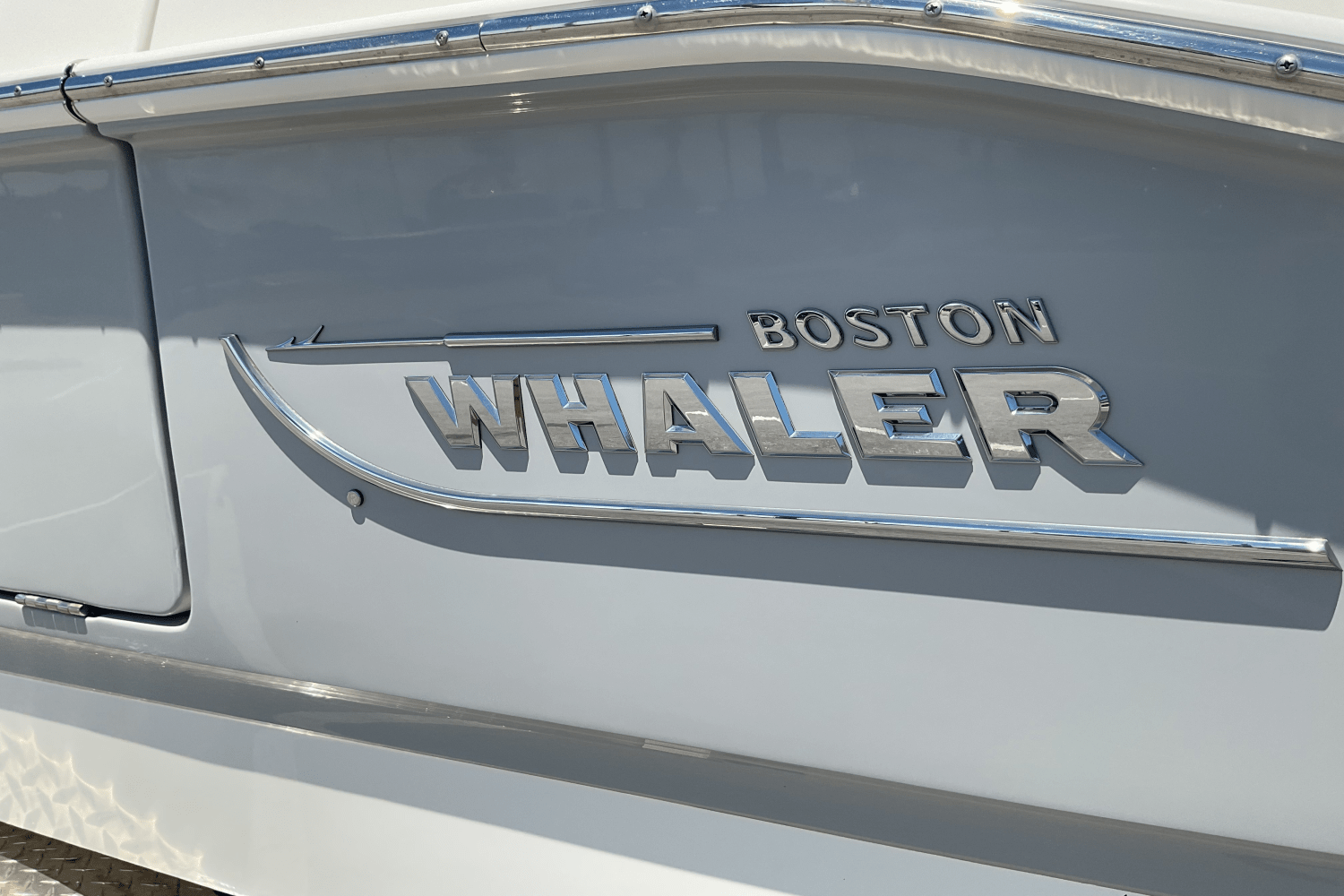 2024 Boston Whaler 28 DAUNTLESS Image Thumbnail #6