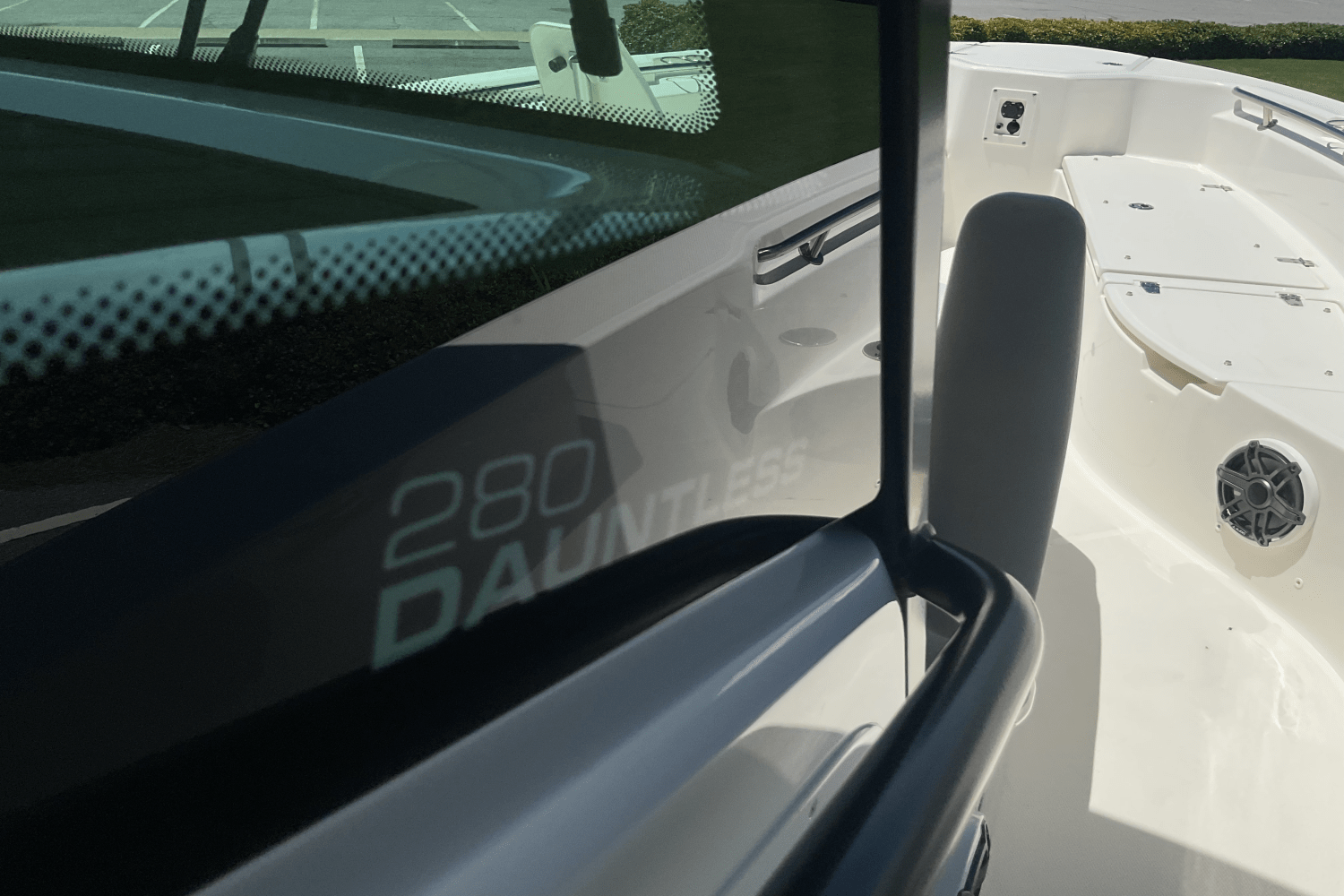 2024 Boston Whaler 28 DAUNTLESS Image Thumbnail #28