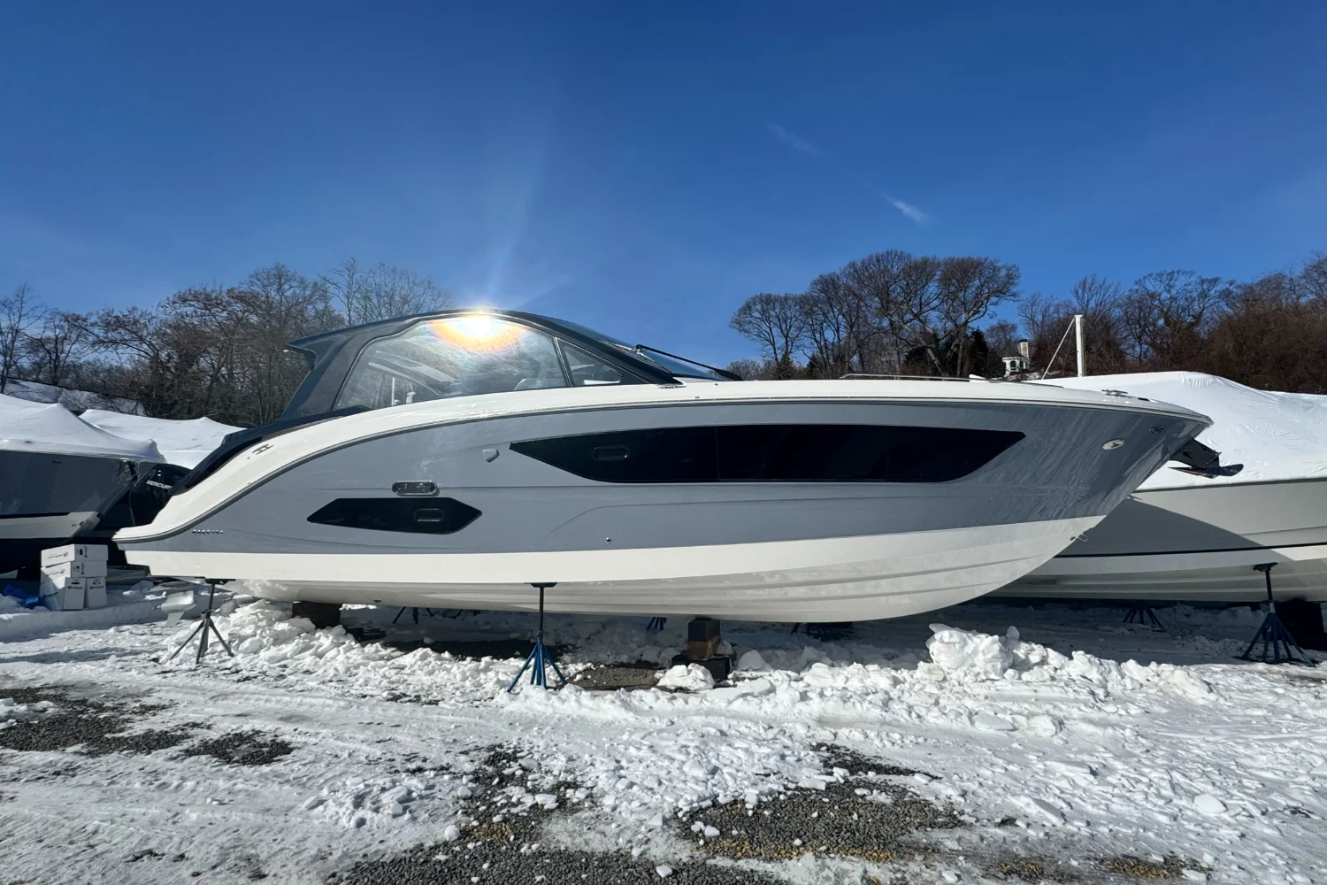 2026 Sea Ray Sundancer 370 Outboard Image Thumbnail #1